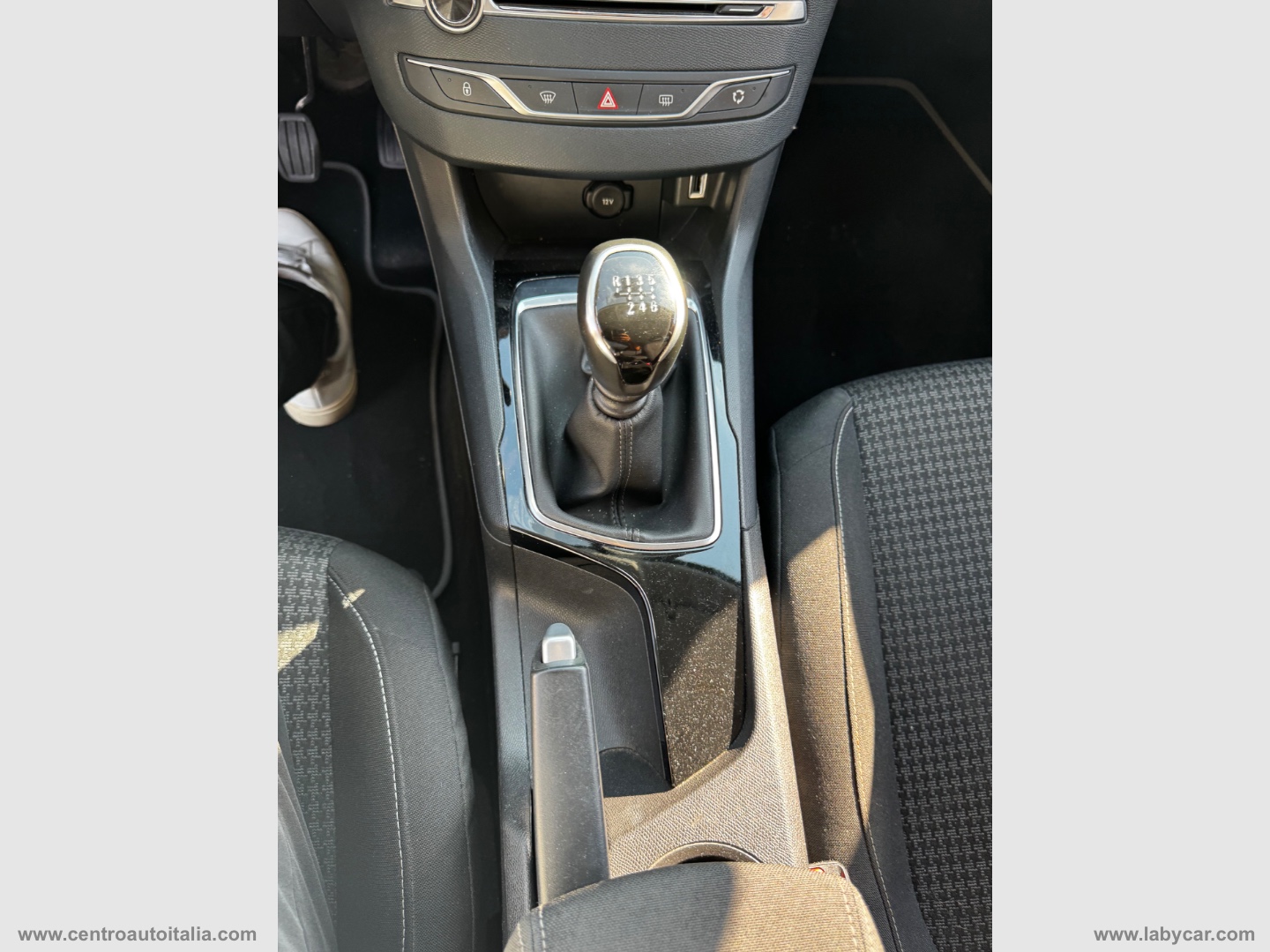 308 BlueHDi 130 S&S GT Line - immagine 40