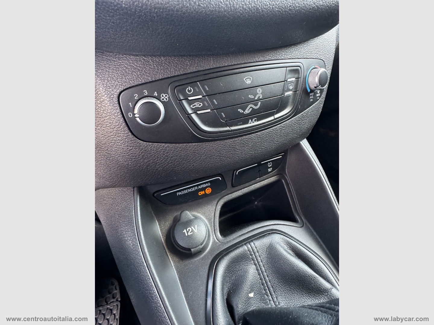 Tourneo Courier 1.0 EcoBoost 100 CV Tit. - immagine 40
