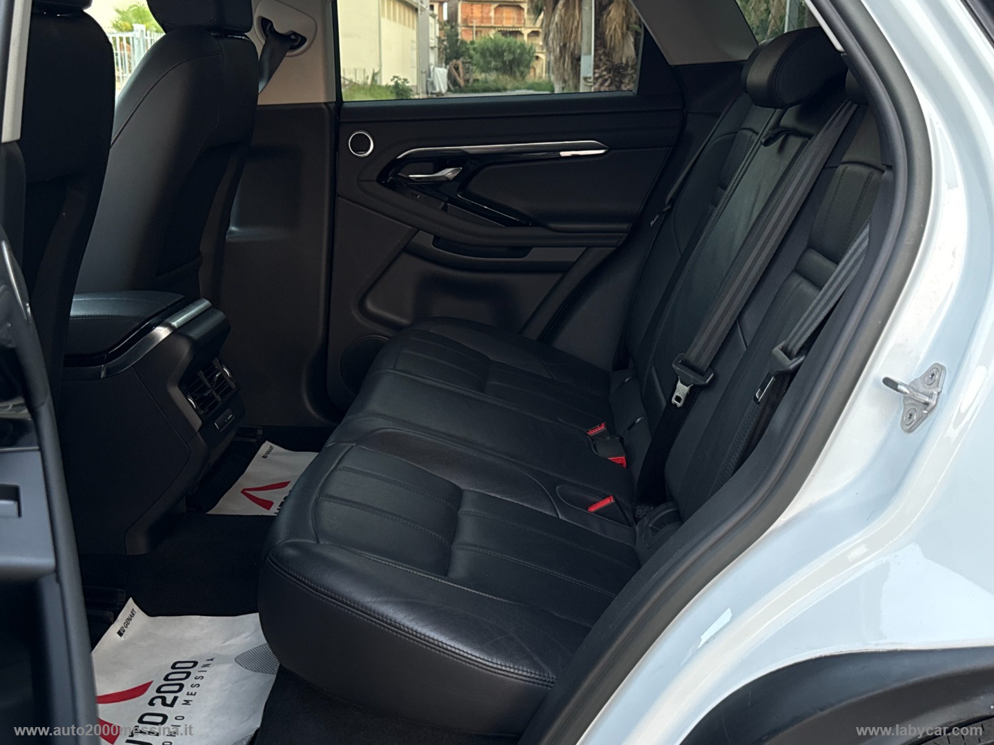 RR Evoque 2.0D I4 163 CV AWD Auto SE - immagine 41