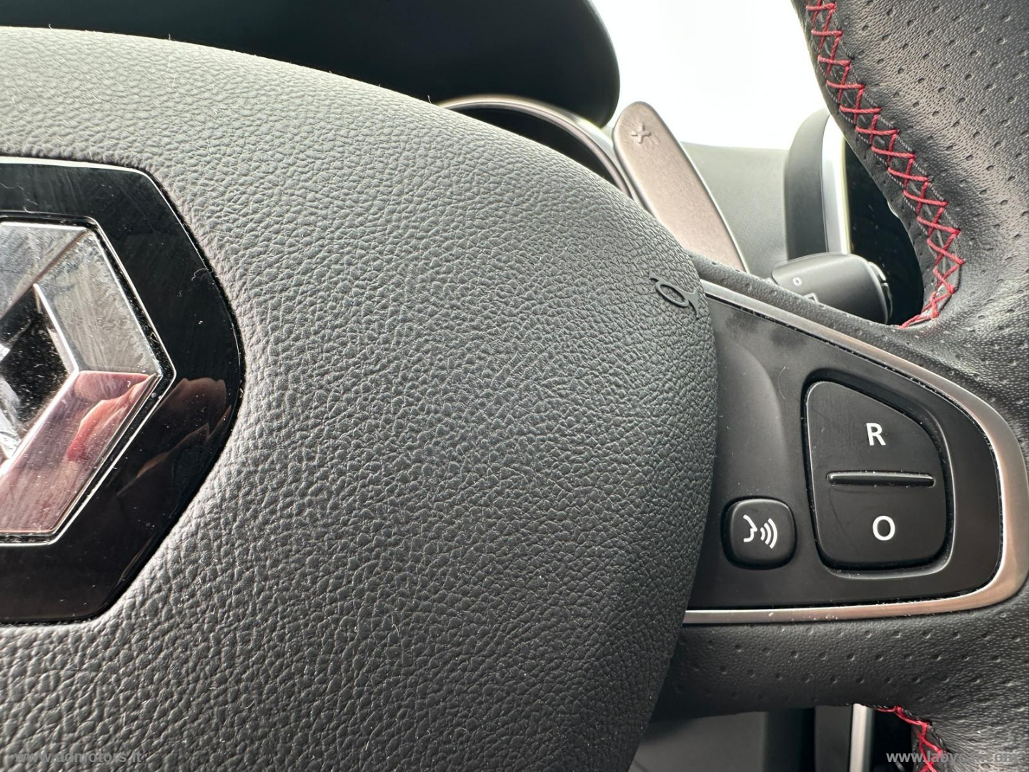 Clio TCe 200 CV EDC S&S 5p. Energy R.S. PERFETTA - immagine 41