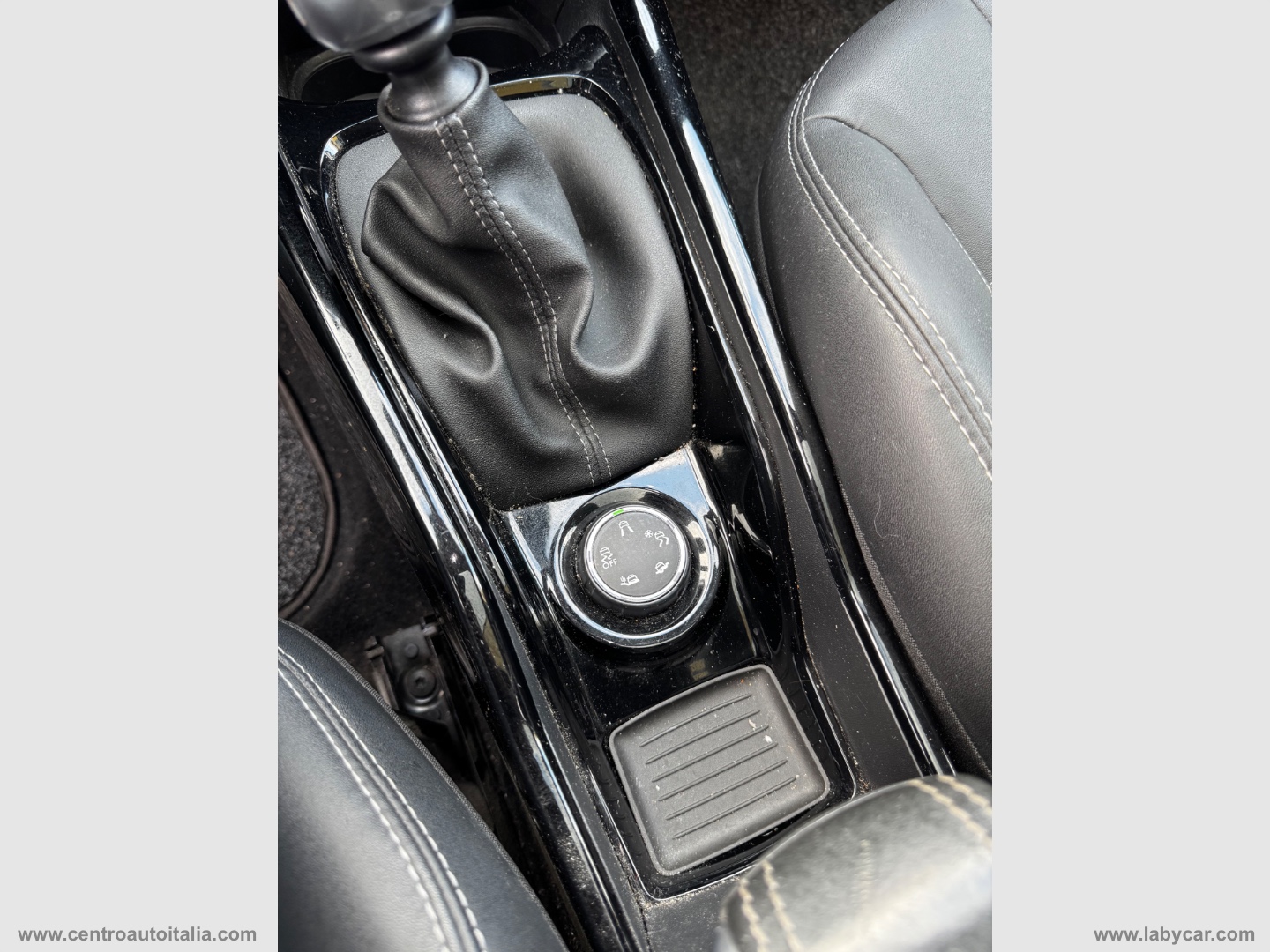 2008 PureTech Turbo 130 S&S Allure - immagine 41