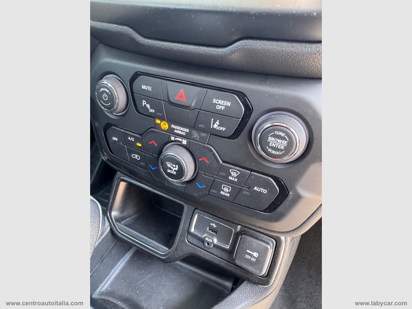 Renegade 1.5 T4 MHEV Limited - immagine 41