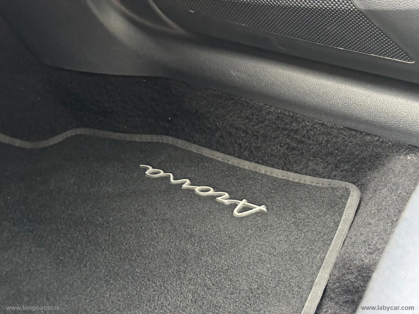 Arona 1.0 EcoTSI 115CV DSG FR ADATTA A NEOPATENTATI - immagine 41