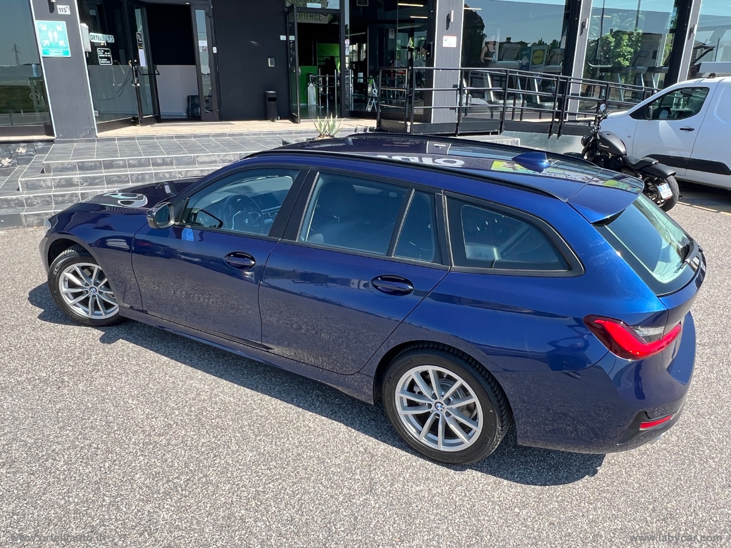 318d Touring Business Advantage aut. - immagine 42
