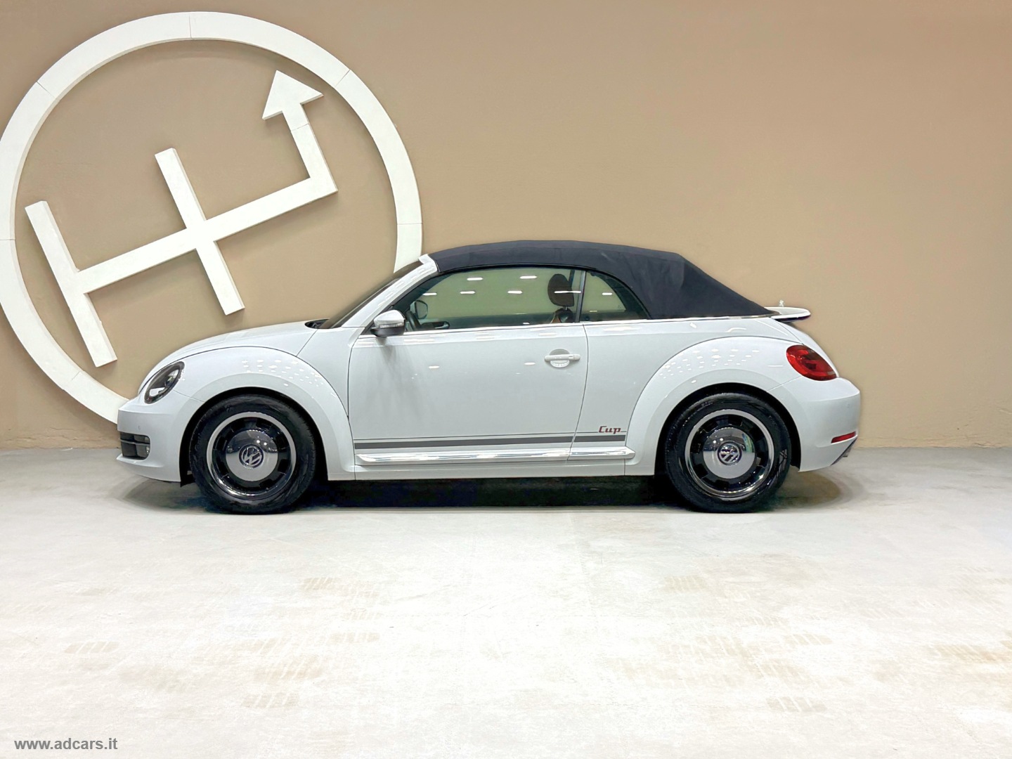 Maggiolino Cabrio 1.4 TSI CUP Fender Edition *TAGLIANDI VOLKSWAGEN* - immagine 42
