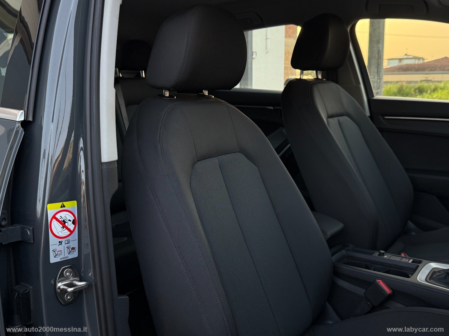 Q3 SPB 35 TDI S tronic Business Plus - immagine 42