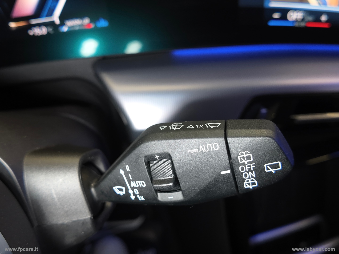 218d Active Tourer Luxury - immagine 42