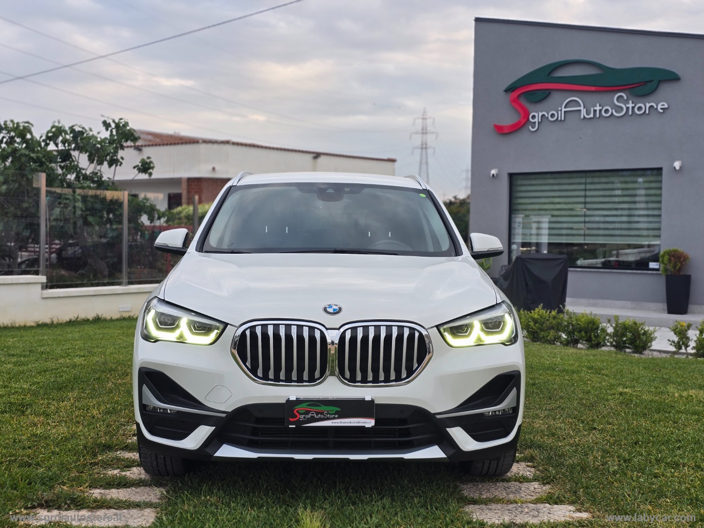 X1 xDrive18d xLine Plus - immagine 42