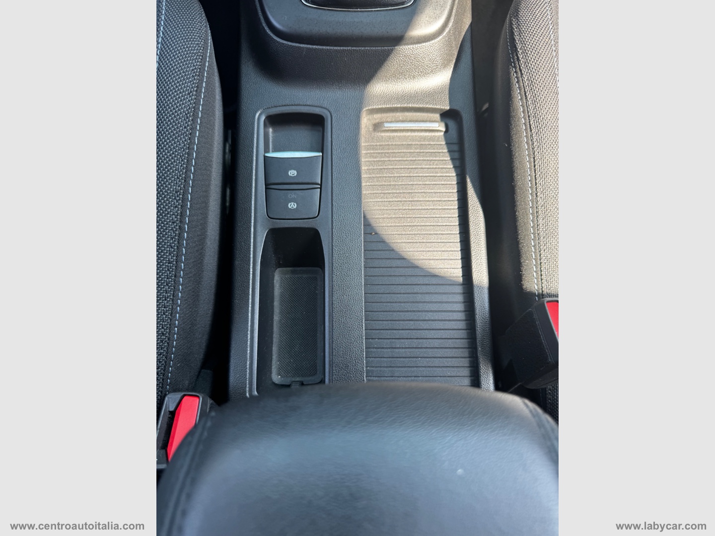 Focus 1.0 EcoBoost Hybrid 125CV 5p.ACTIVE PACK - immagine 42