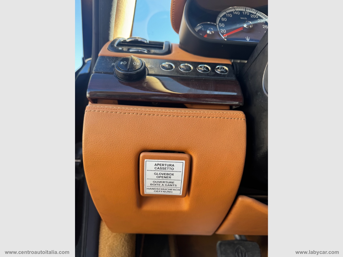Quattroporte 4.2 V8 - immagine 42