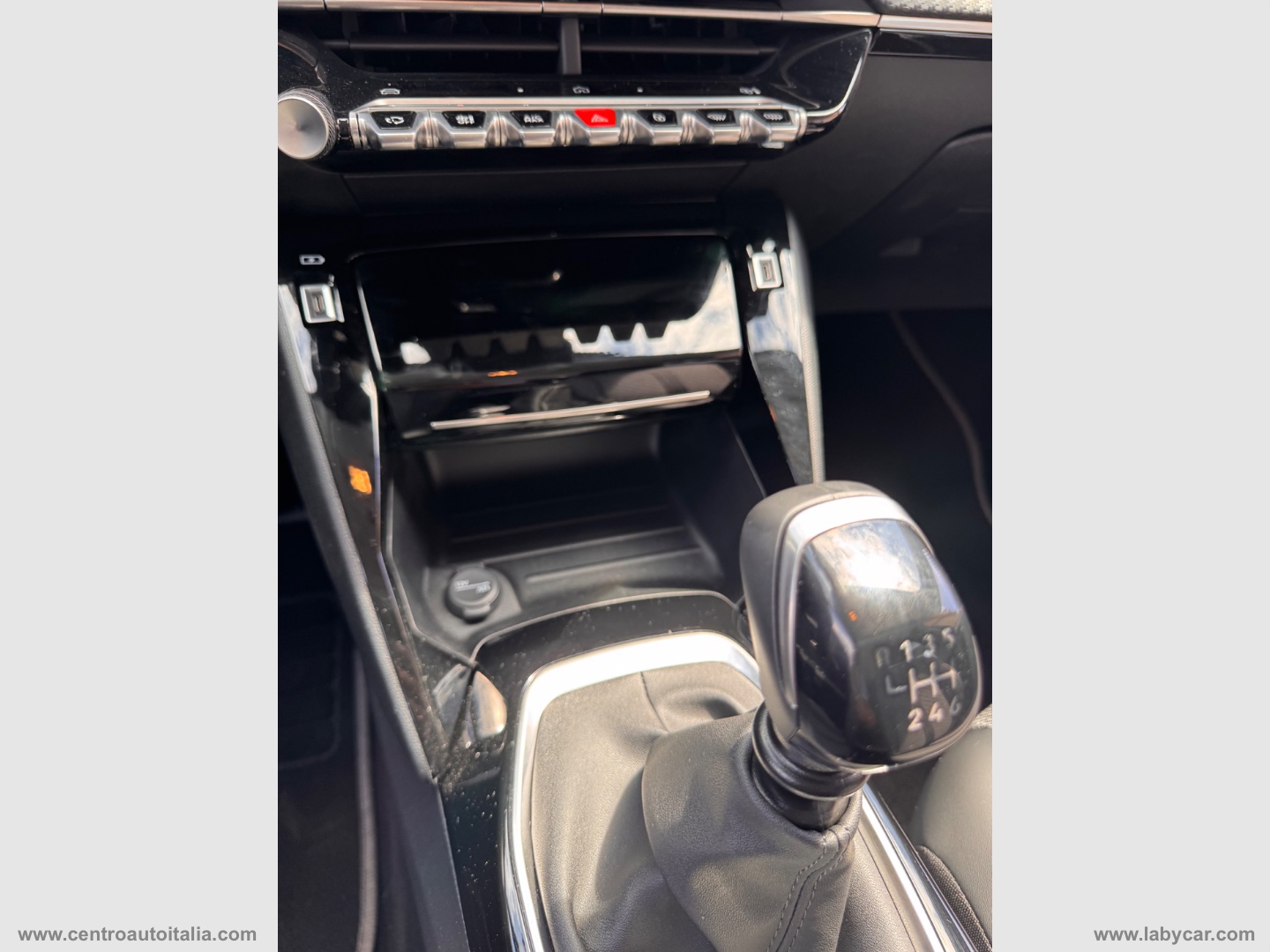 NUOVA 208 Turbo 100 CV 5p. Allure MT6 - immagine 43