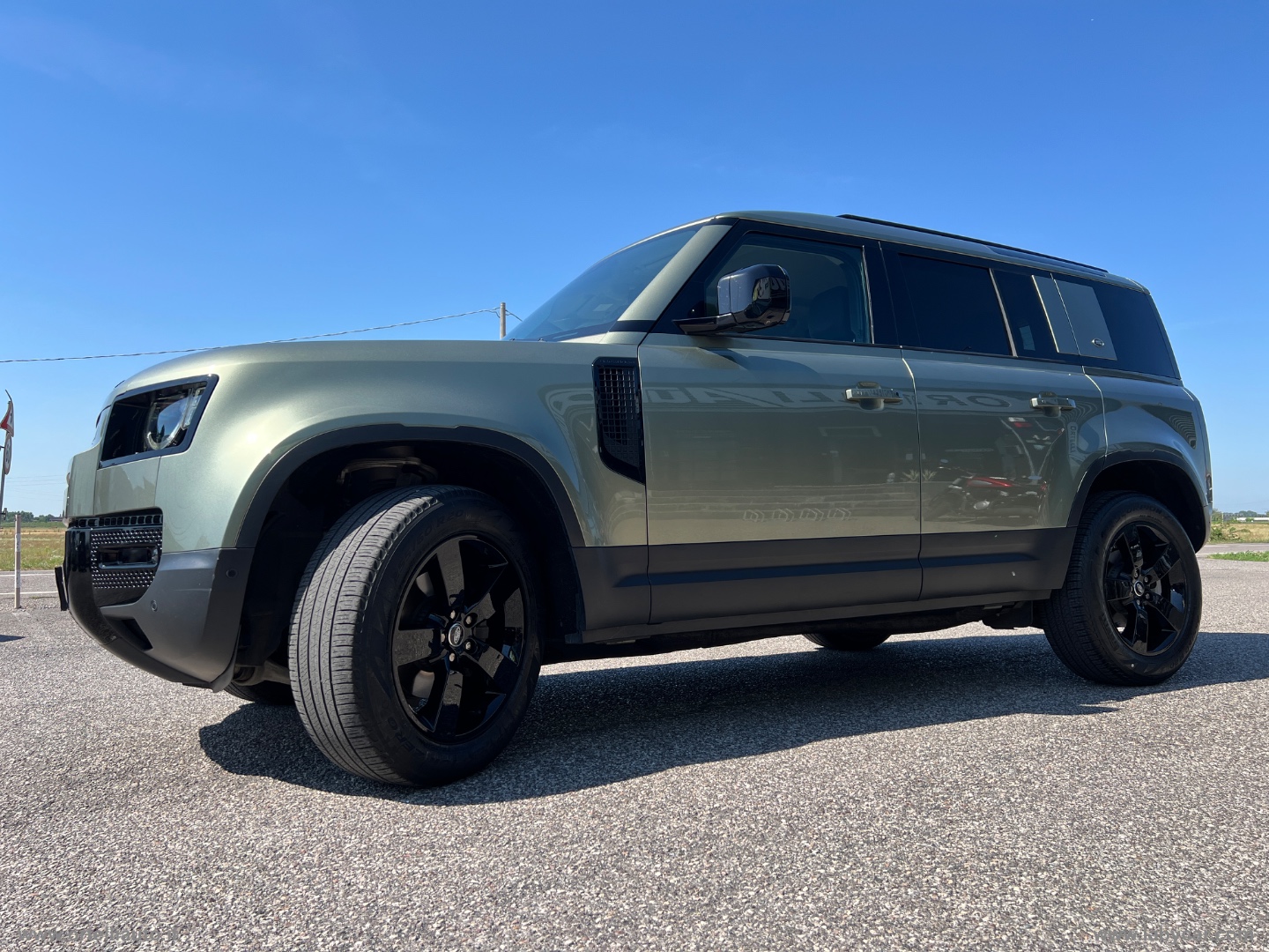 Defender 110 3.0D I6 250 CV AWD Auto SE - immagine 44