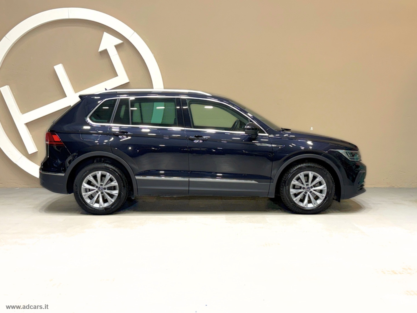 Tiguan 2.0 TDI 150CV SCR DSG Life *CAMBIO AUT*CLIMA 3 ZONE* - immagine 44