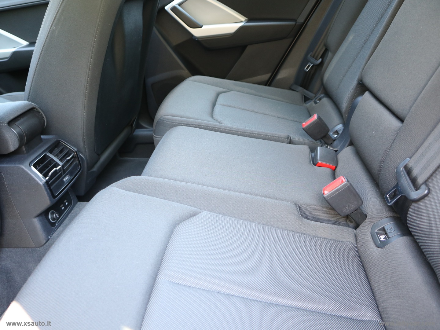 Q3 35 TFSI S tronic Business Advanced - immagine 44