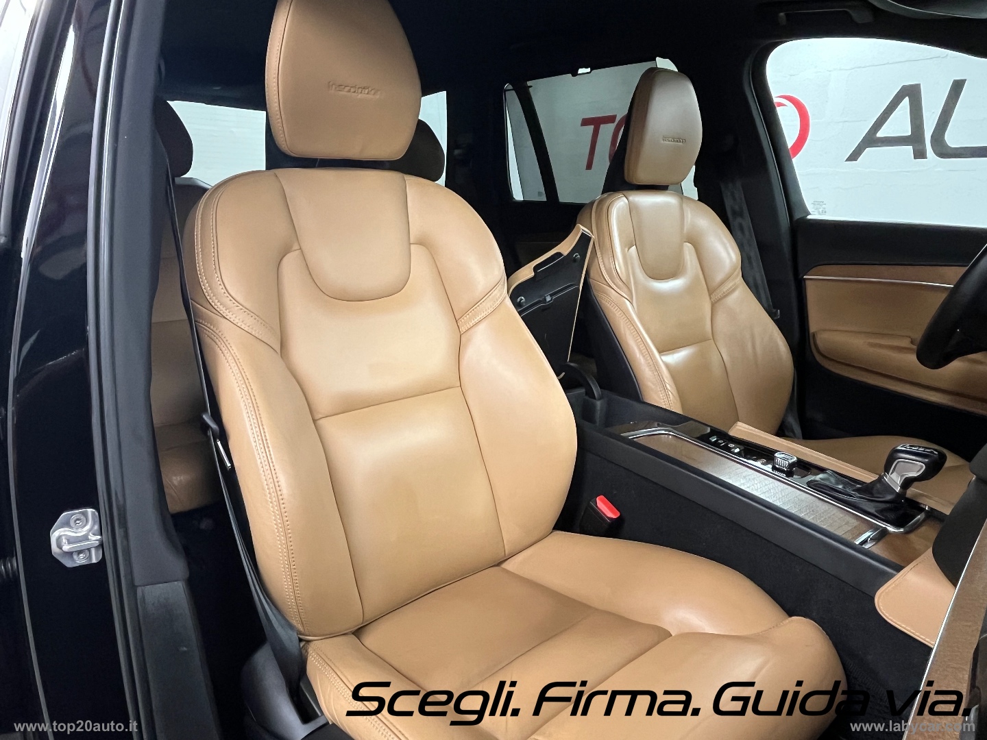 XC90 D5 AWD Geartronic Inscription|TOTAL BLACK|PELLE TOTALE - immagine 44