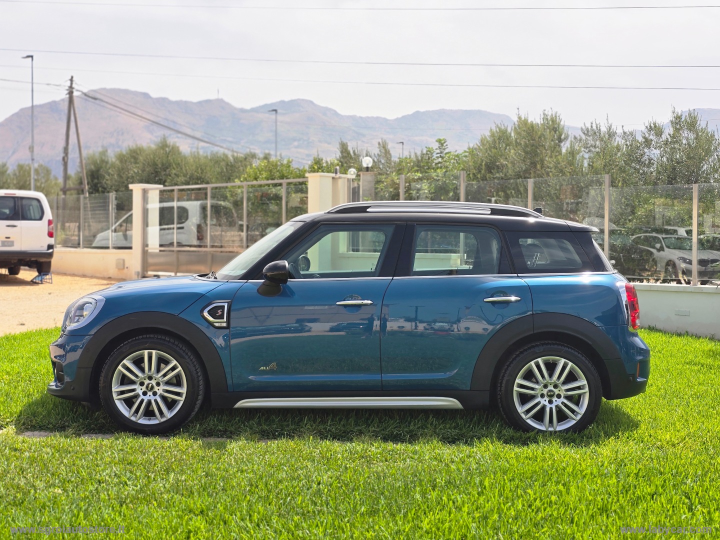 Mini Cooper SD Hype Countryman ALL4 Aut. - immagine 44