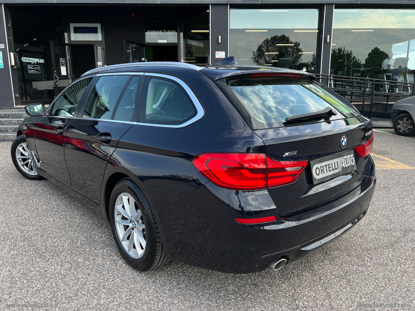 530d xDrive Touring Business - immagine 45