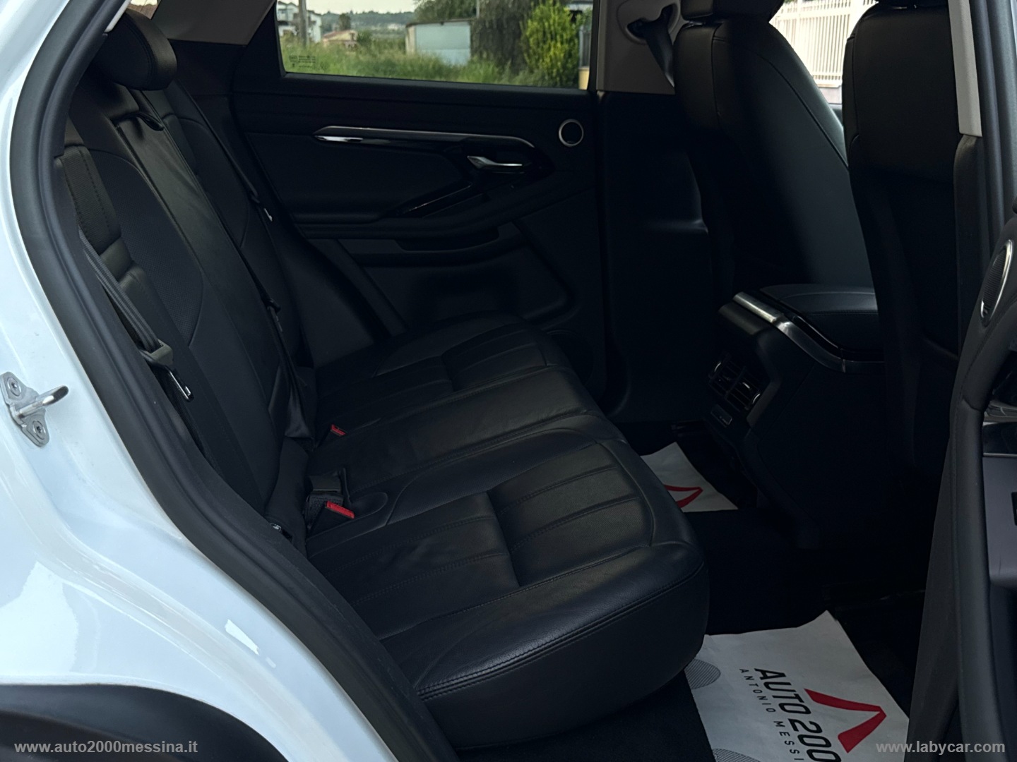 RR Evoque 2.0D I4 163 CV AWD Auto SE - immagine 45