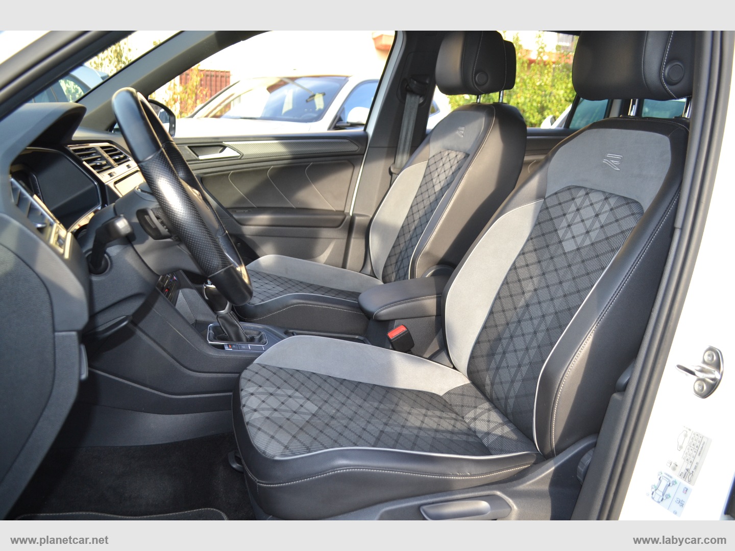 Tiguan 1.5 TSI 150CV DSG ACT R-Line - immagine 46