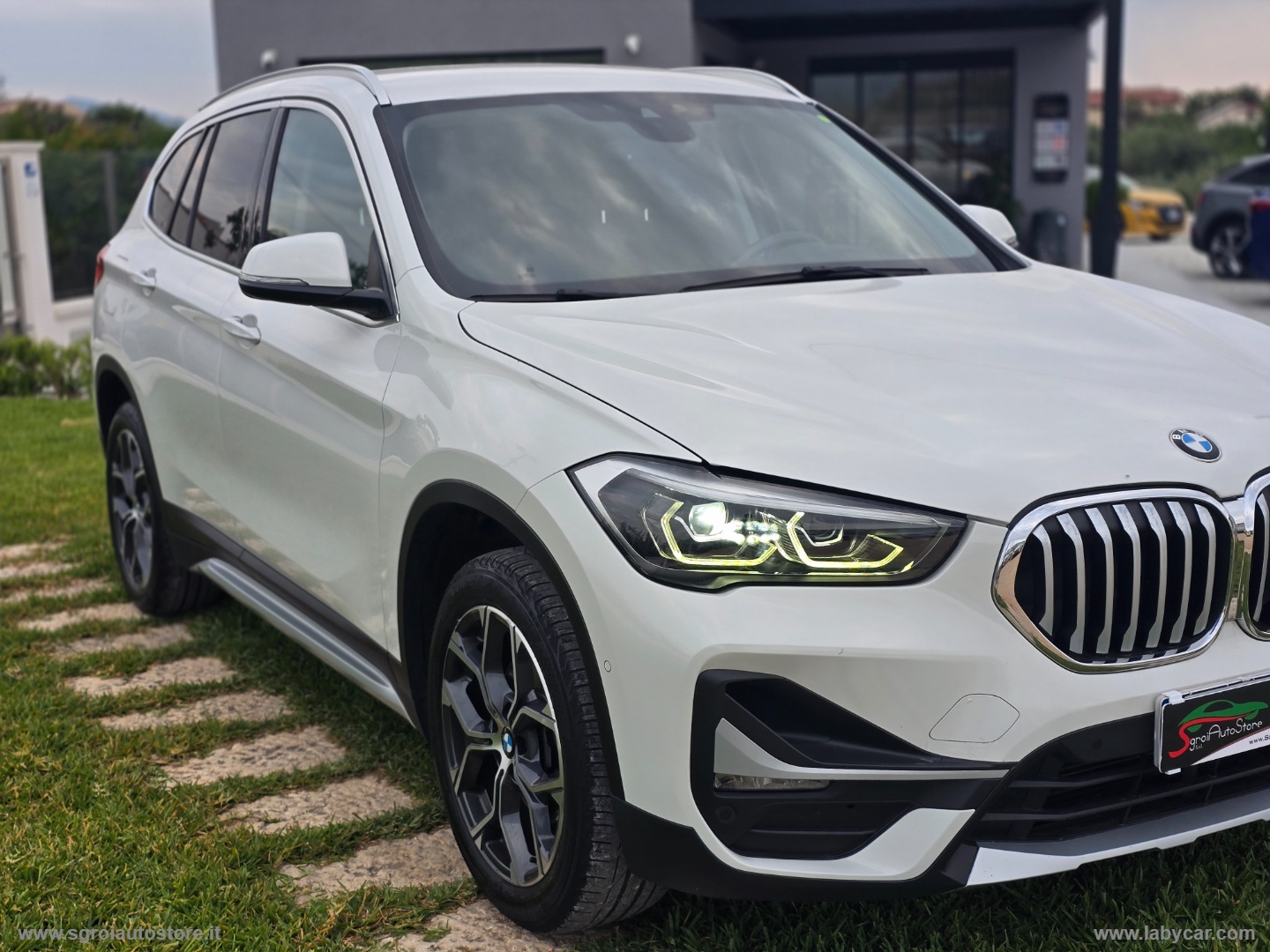 X1 xDrive18d xLine Plus - immagine 46
