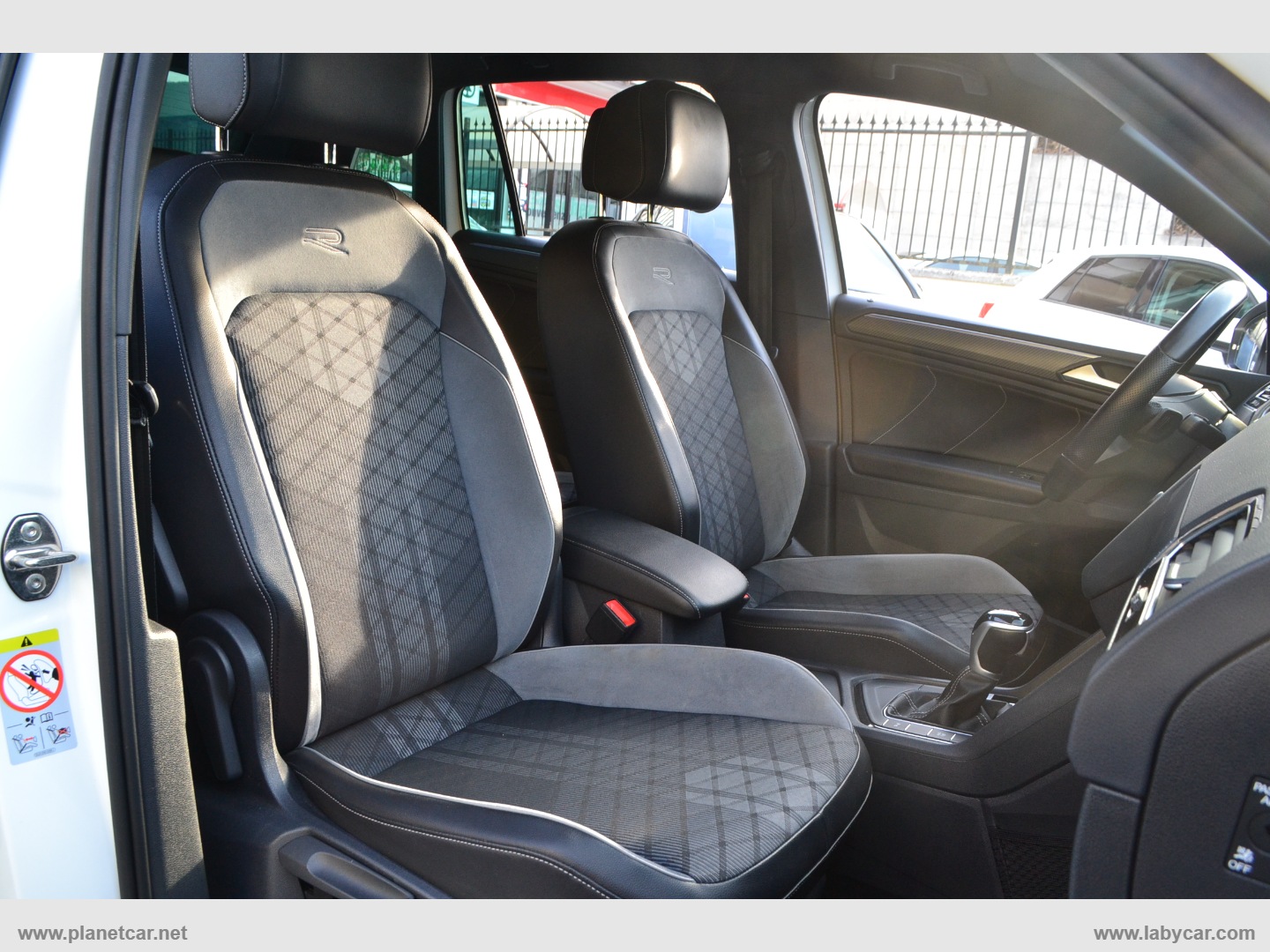 Tiguan 1.5 TSI 150CV DSG ACT R-Line - immagine 47