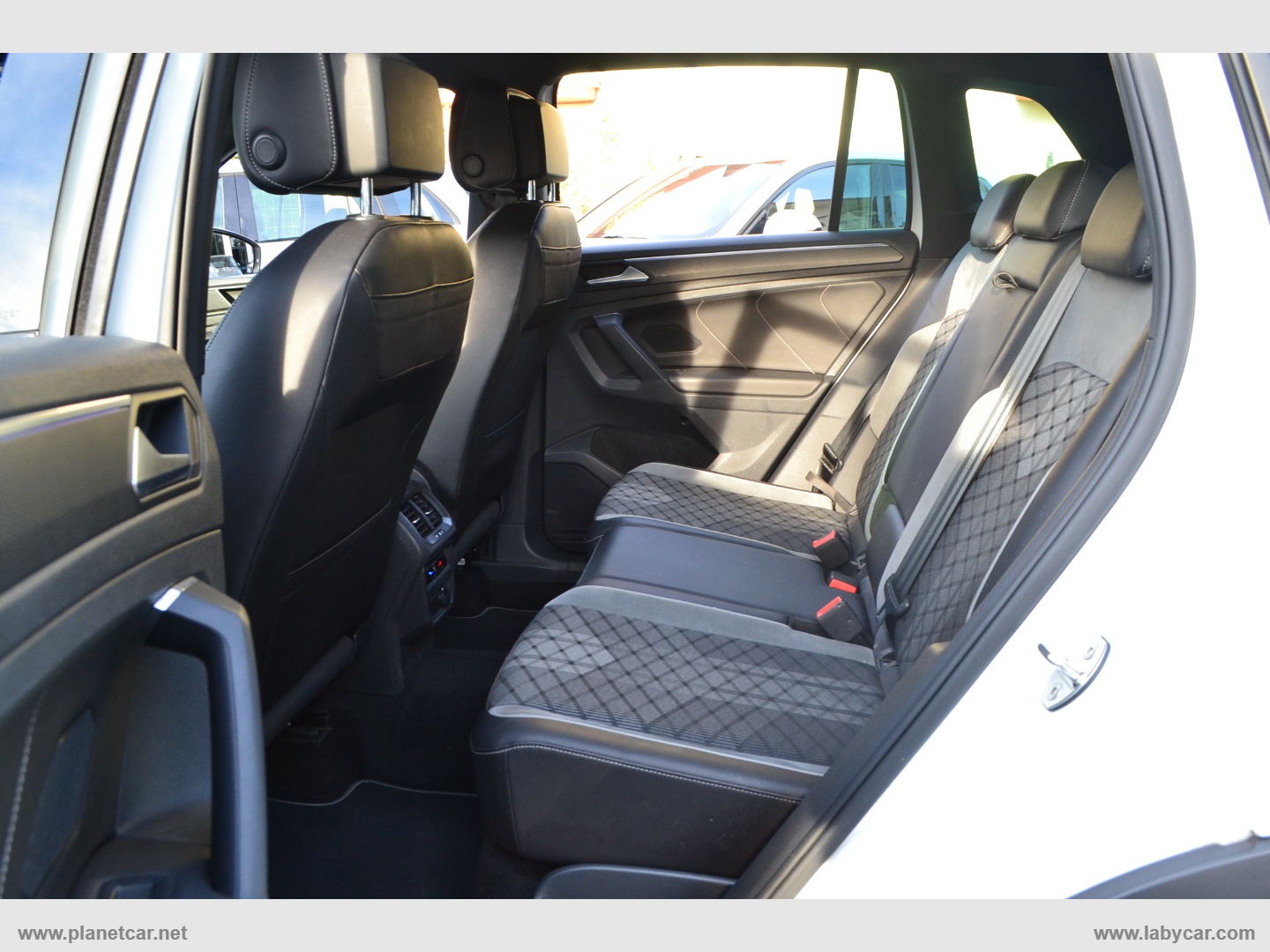 Tiguan 1.5 TSI 150CV DSG ACT R-Line - immagine 48