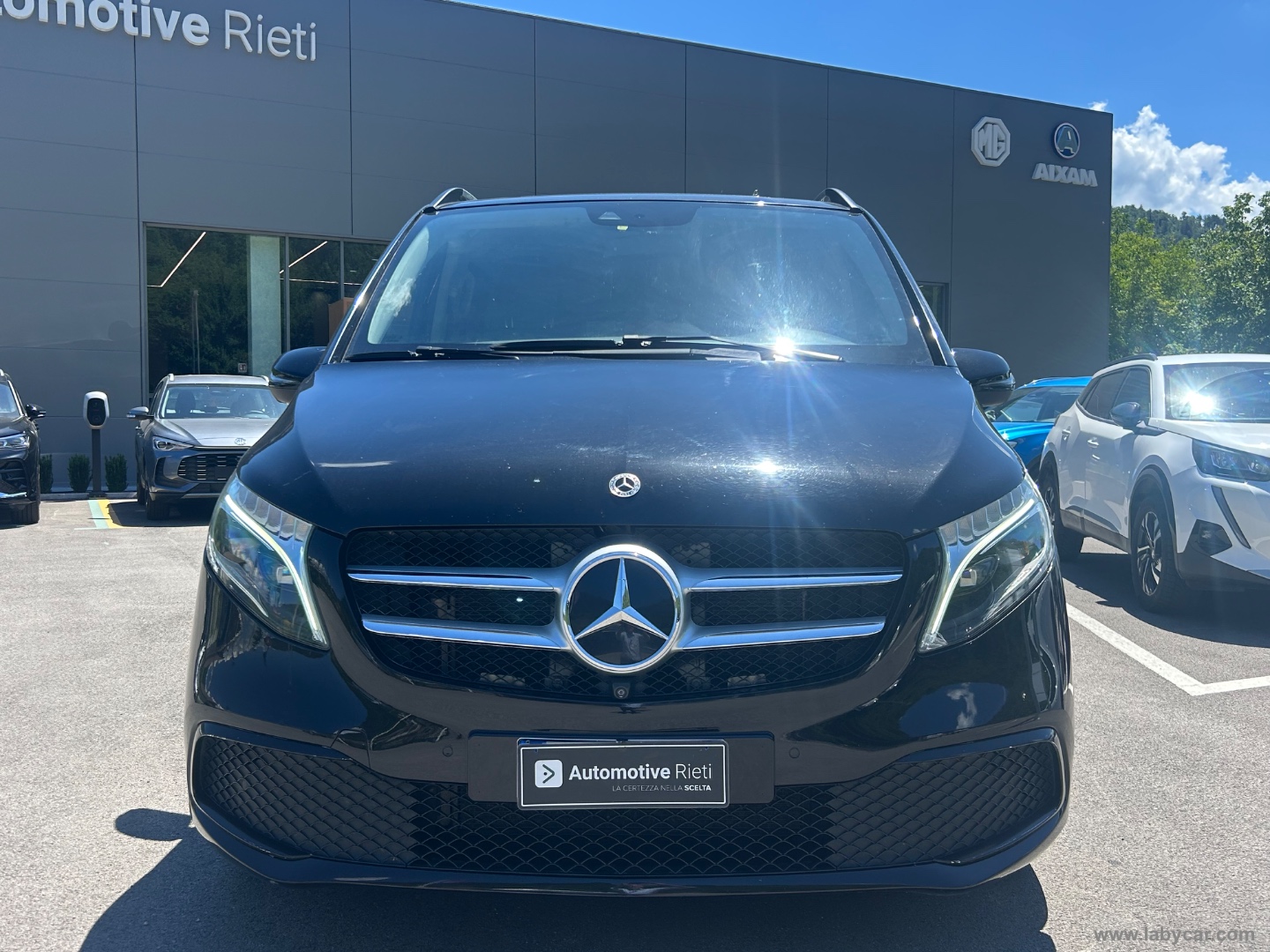 V 250 d Aut. Sport Extralong - immagine 2