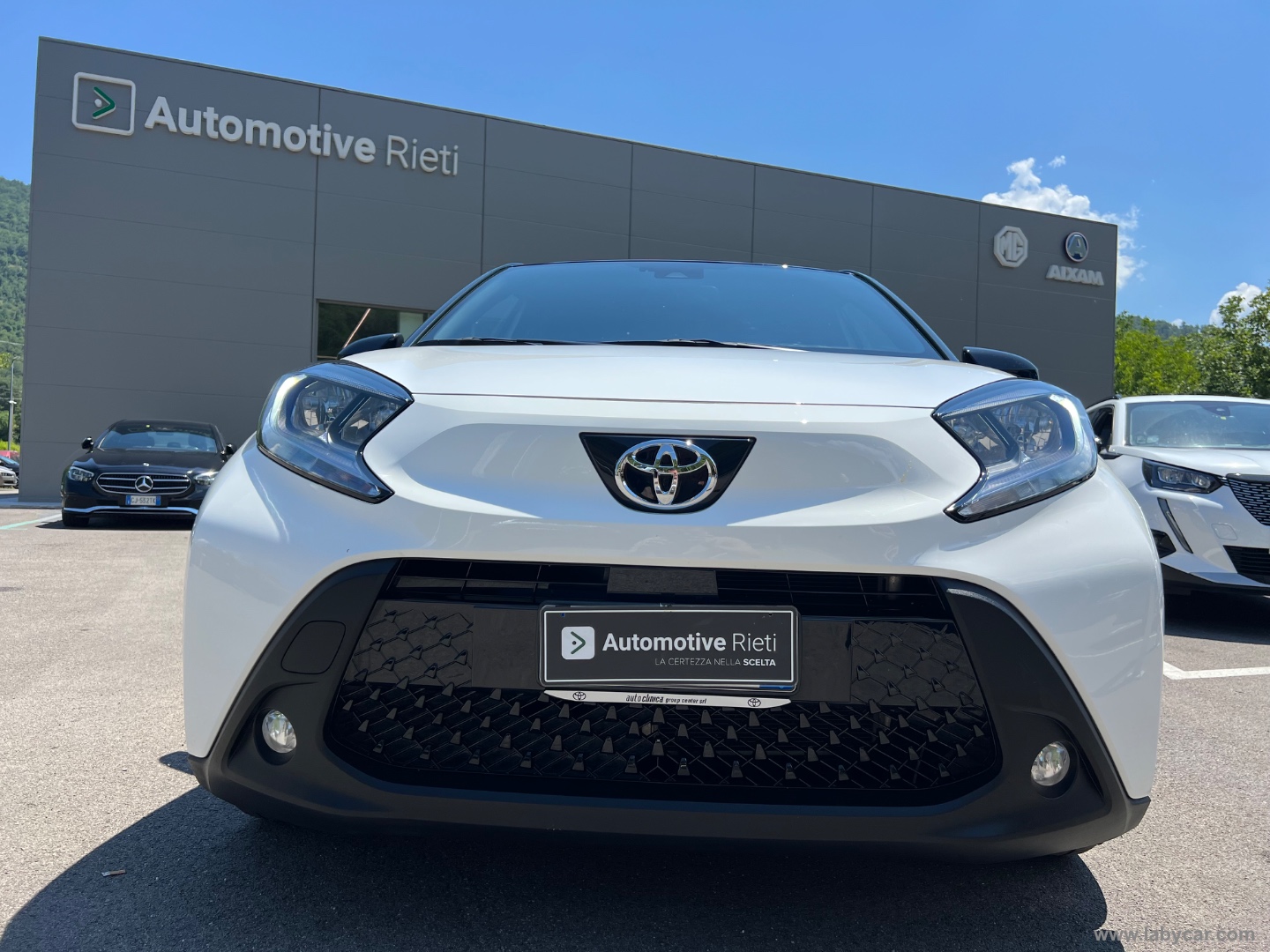 Aygo X 1.0 VVT-i 72 CV 5p. Trend S-CVT - immagine 2
