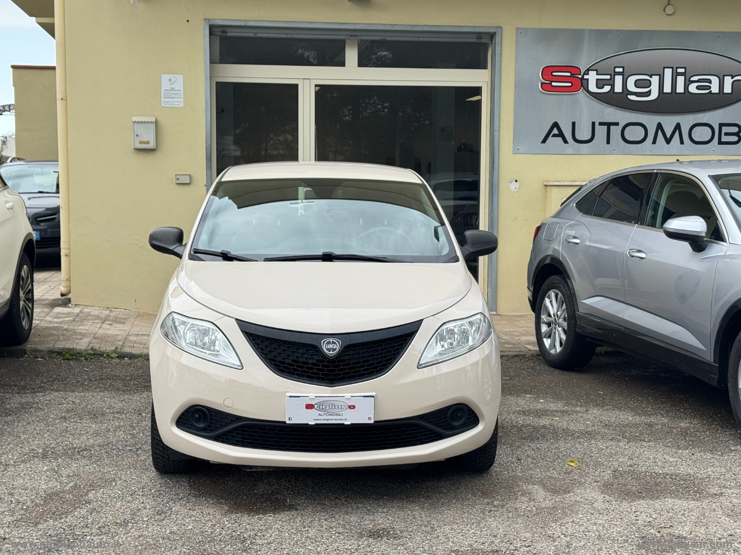 Ypsilon 1.2 69 CV 5p. GPL Ecochic Ele.Bl - immagine 2