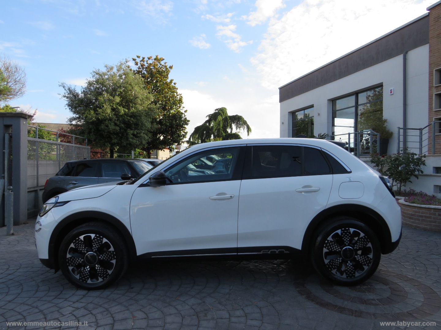 600 Hybrid 110 CV DCT MHEV La Prima - immagine 2