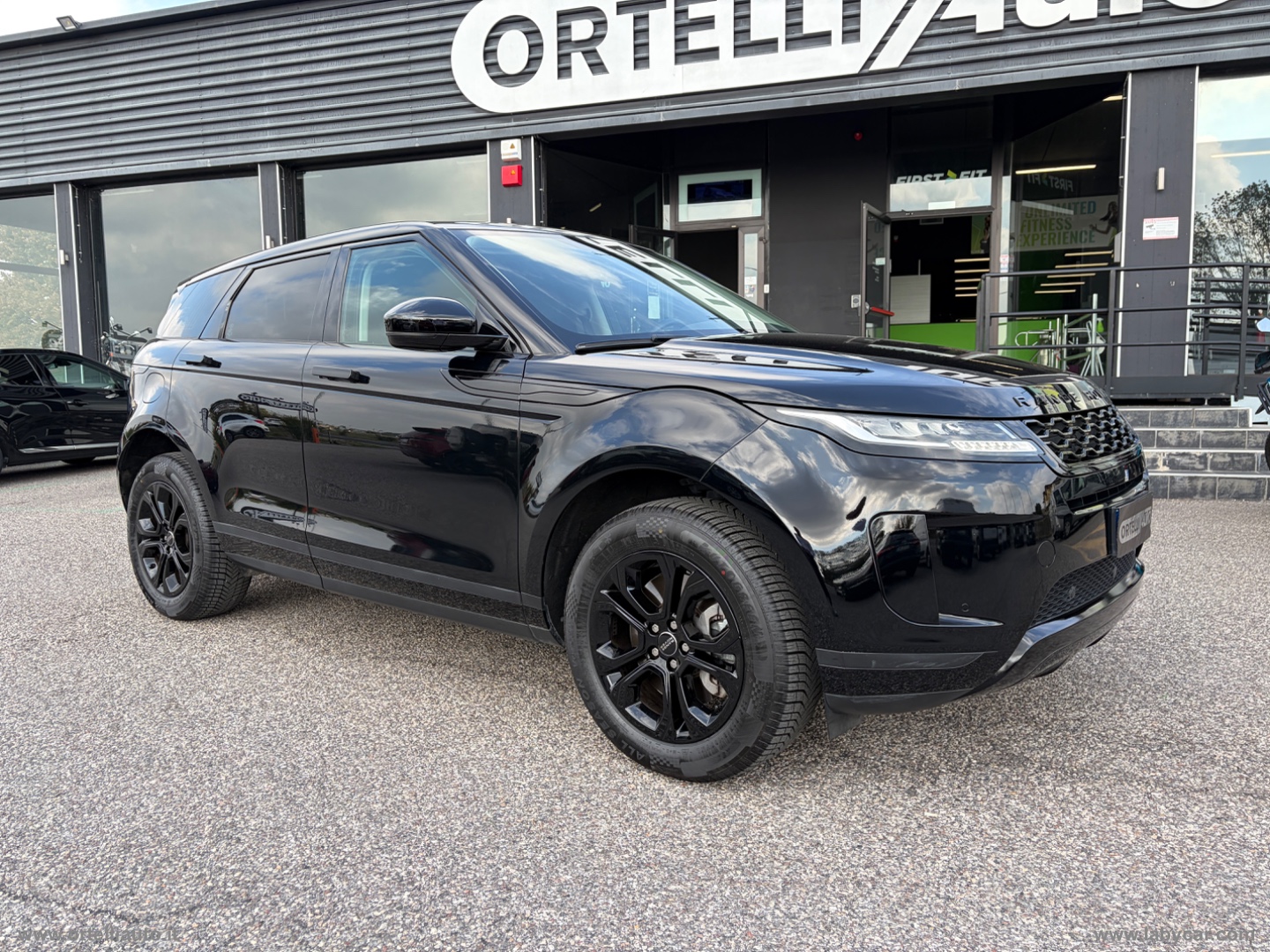 RR Evoque 2.0D 150 CV AWD Auto S - immagine 2