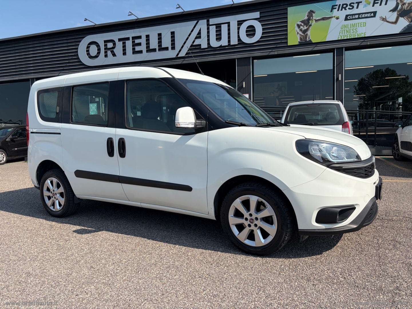 Doblò 1.6 MJT 95 CV Lounge - immagine 2