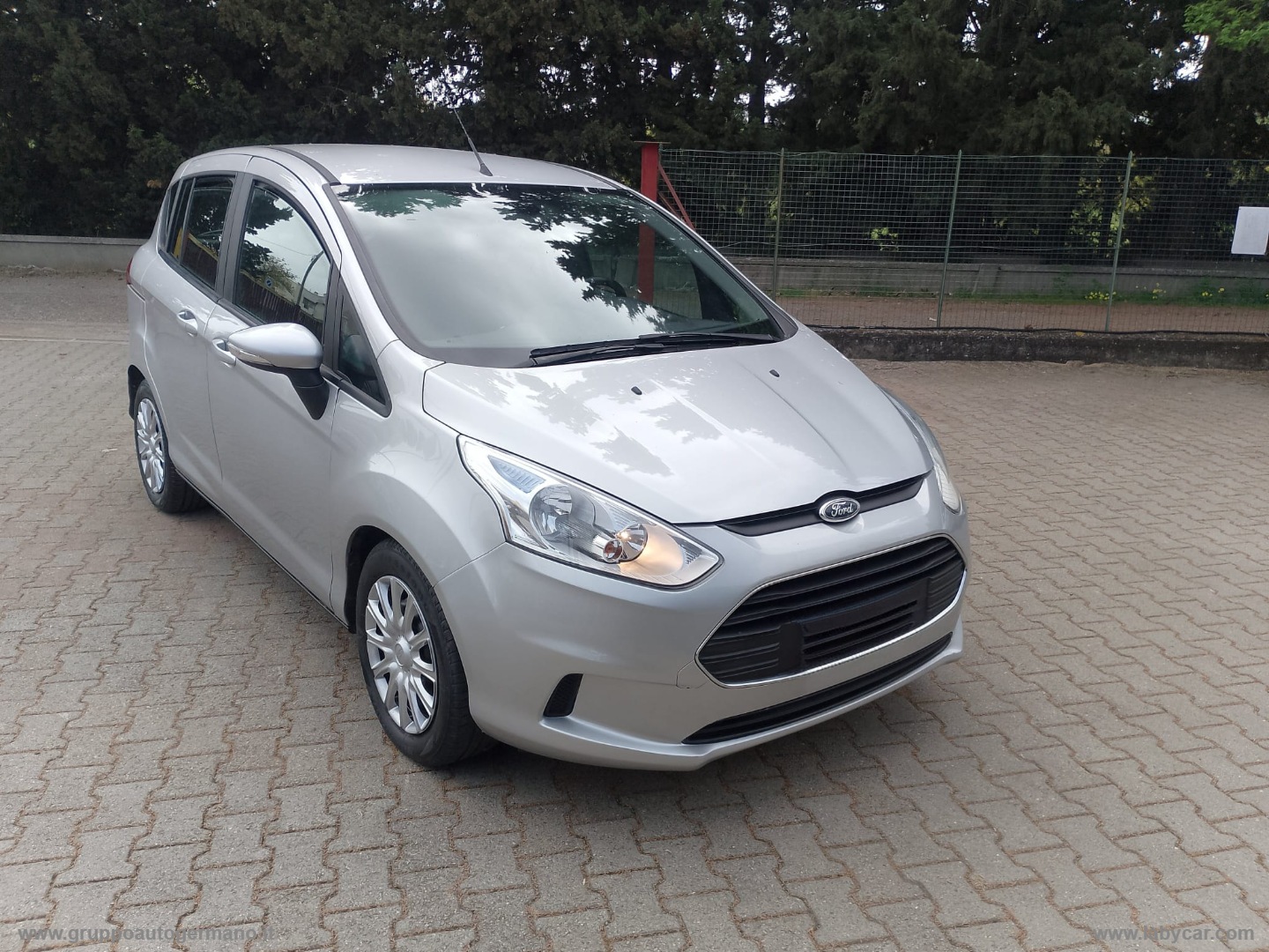 B-Max 1.5 TDCi 75 CV Business Titanium - immagine 2
