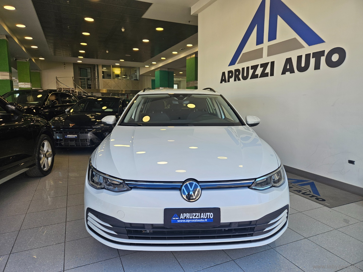 Golf Variant 2.0 TDI 115 CV SCR Life - immagine 2