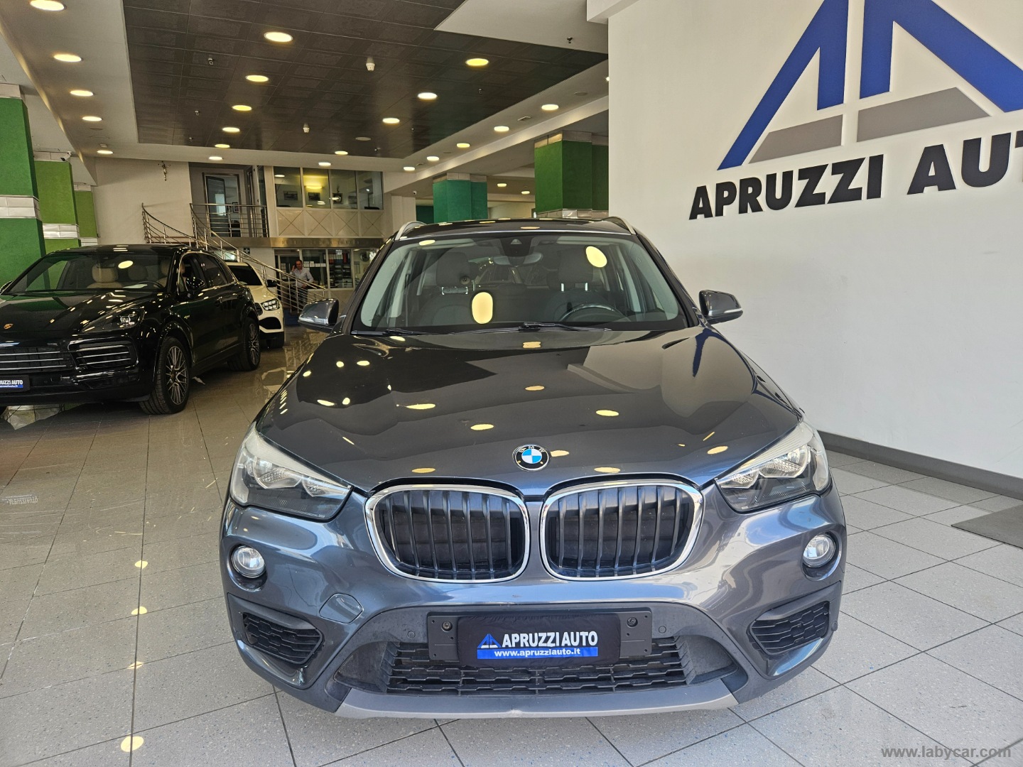 X1 xDrive18d Business - immagine 2