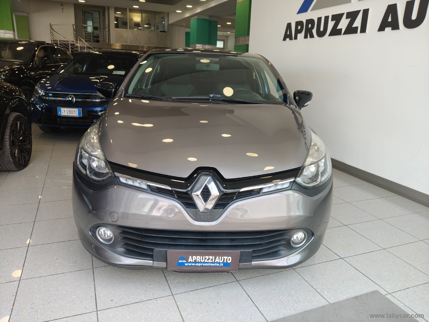 Clio 1.2 75 CV 5p. Costume National - immagine 2