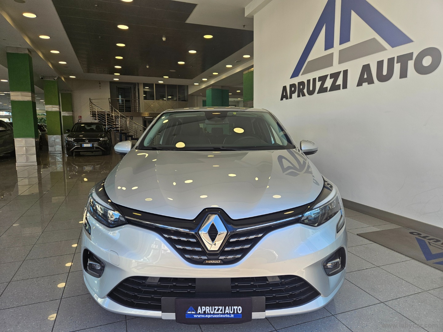 Clio Hybrid E-Tech 140 CV 5p. E-Tech - immagine 2