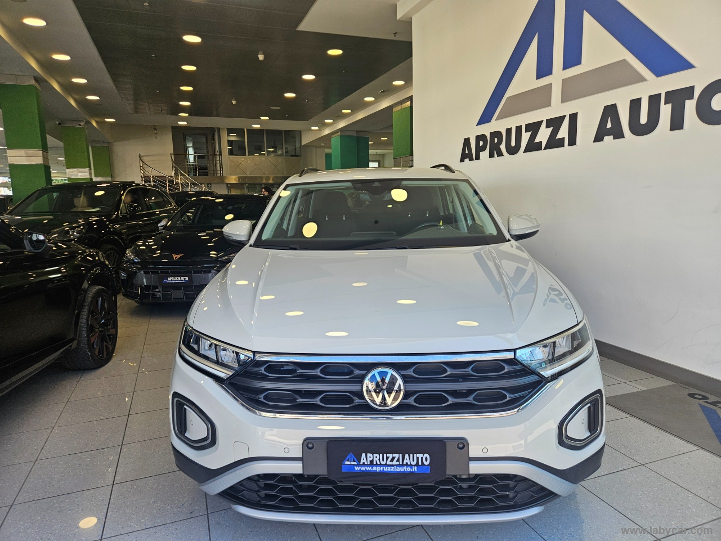 T-Roc 2.0 TDI SCR Life - immagine 2