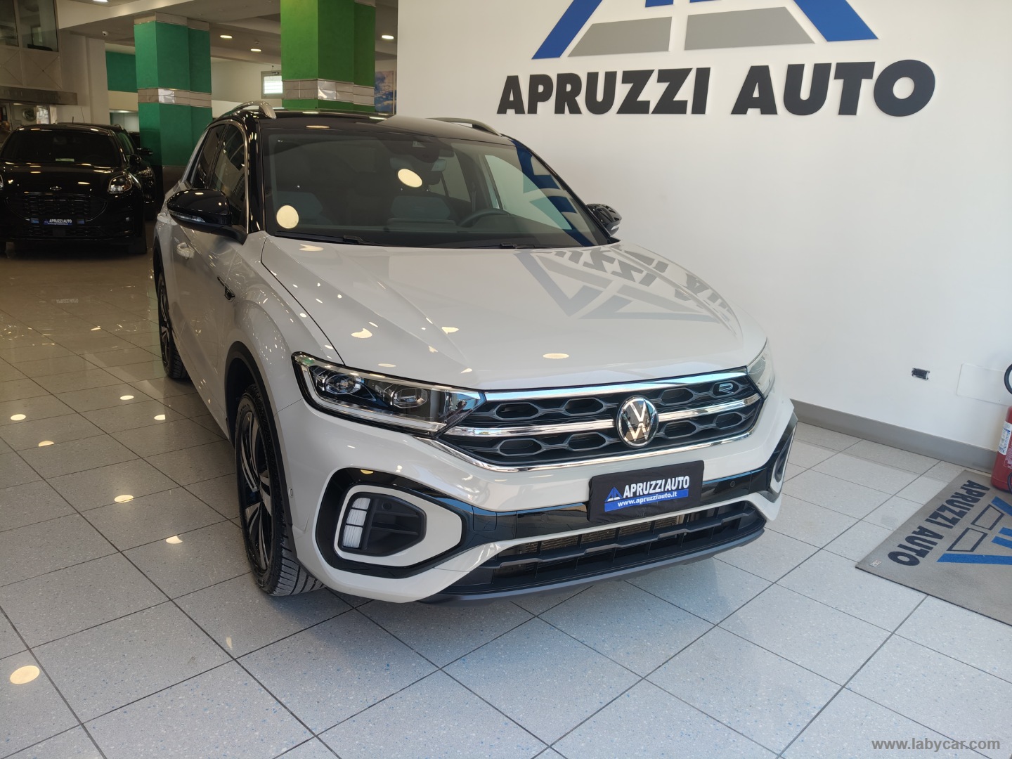 T-Roc 2.0 TDI SCR 150 CV DSG R-Line Plus - immagine 2