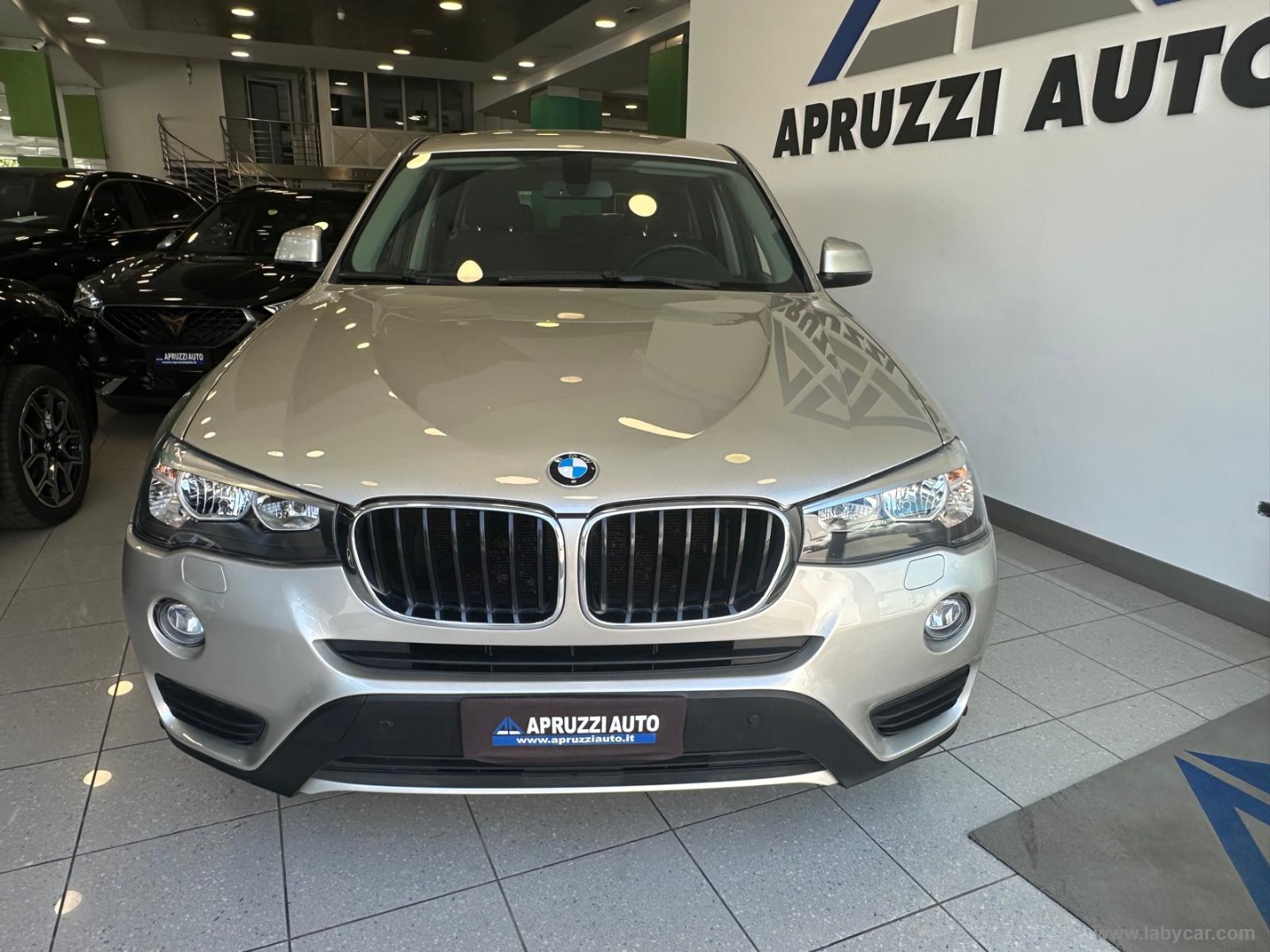 X3 xDrive20d Business aut. - immagine 2