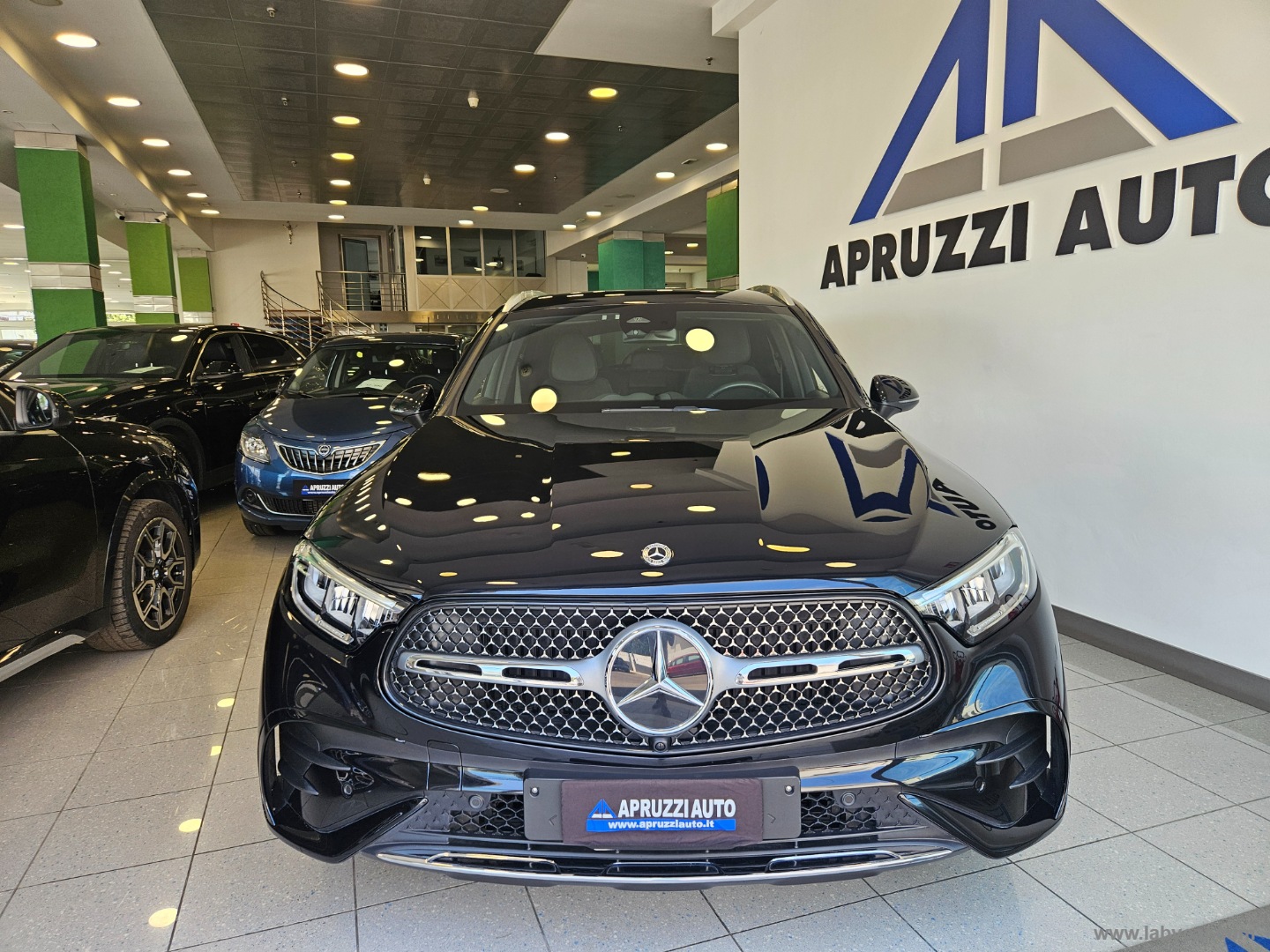 GLC 220 d 4Matic AMG Line Advanced - immagine 2