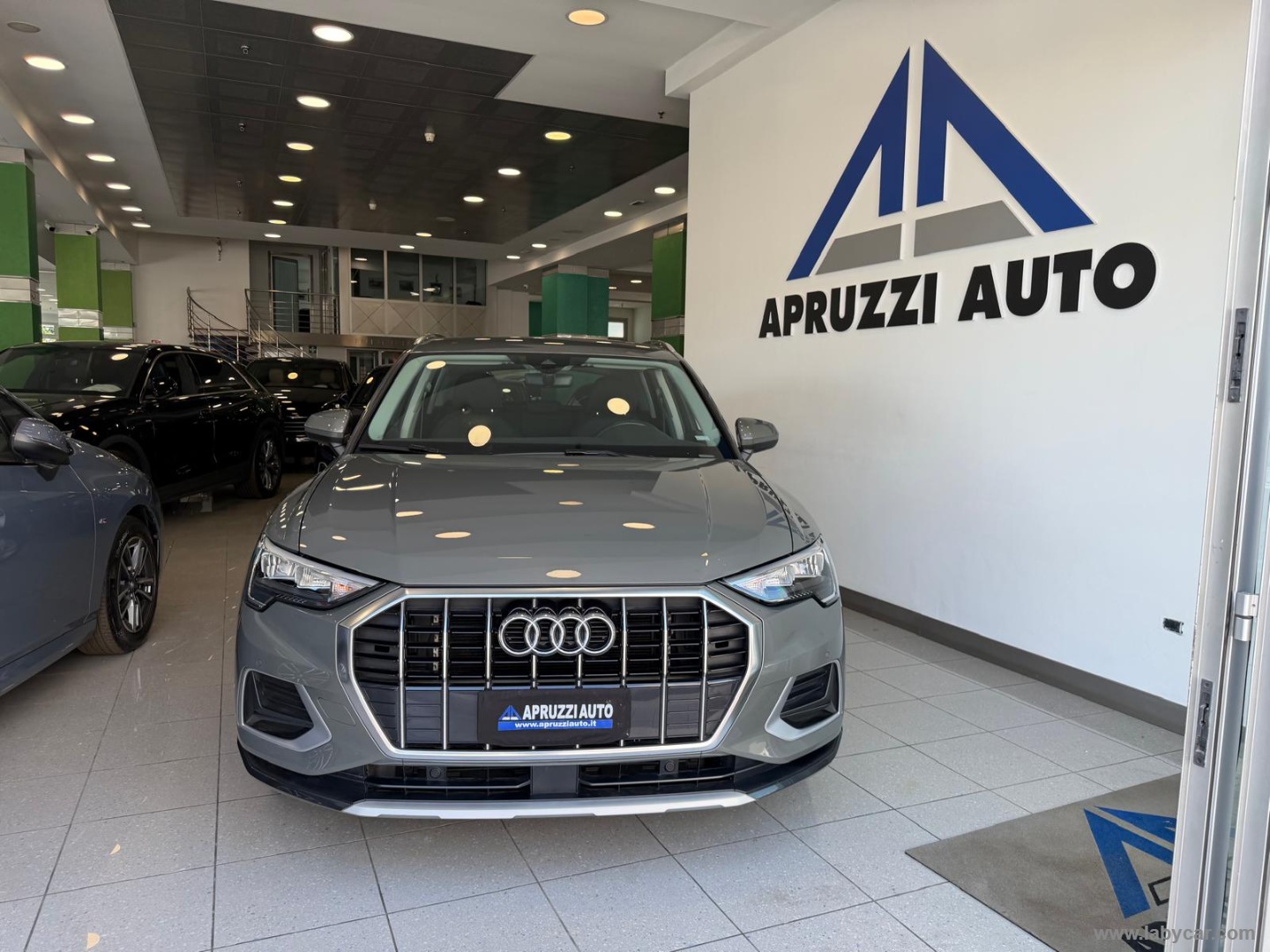 Q3 35 TDI S tronic Business Advanced - immagine 2
