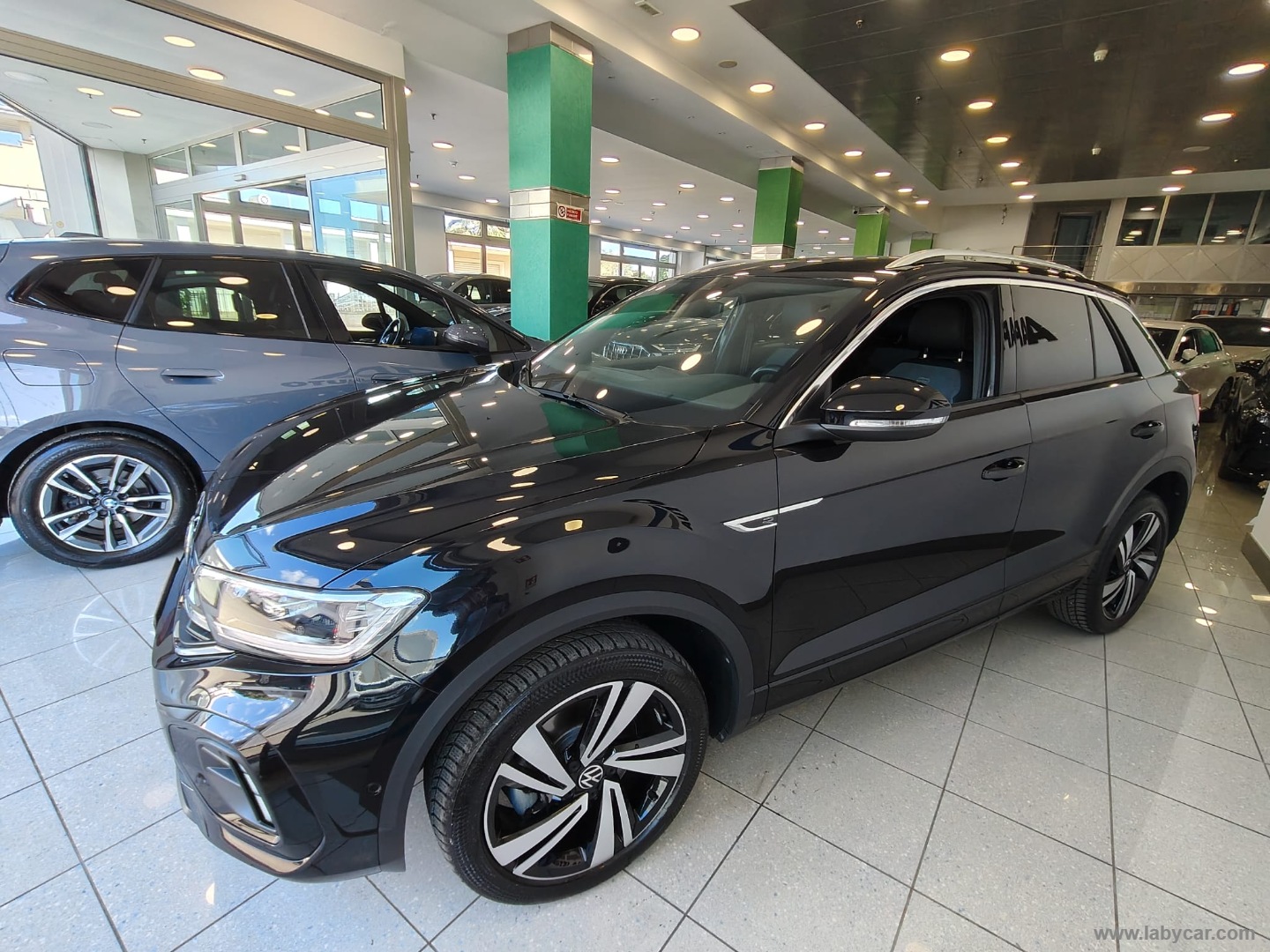 T-Roc 2.0 TDI SCR 150 CV DSG R-Line - immagine 2