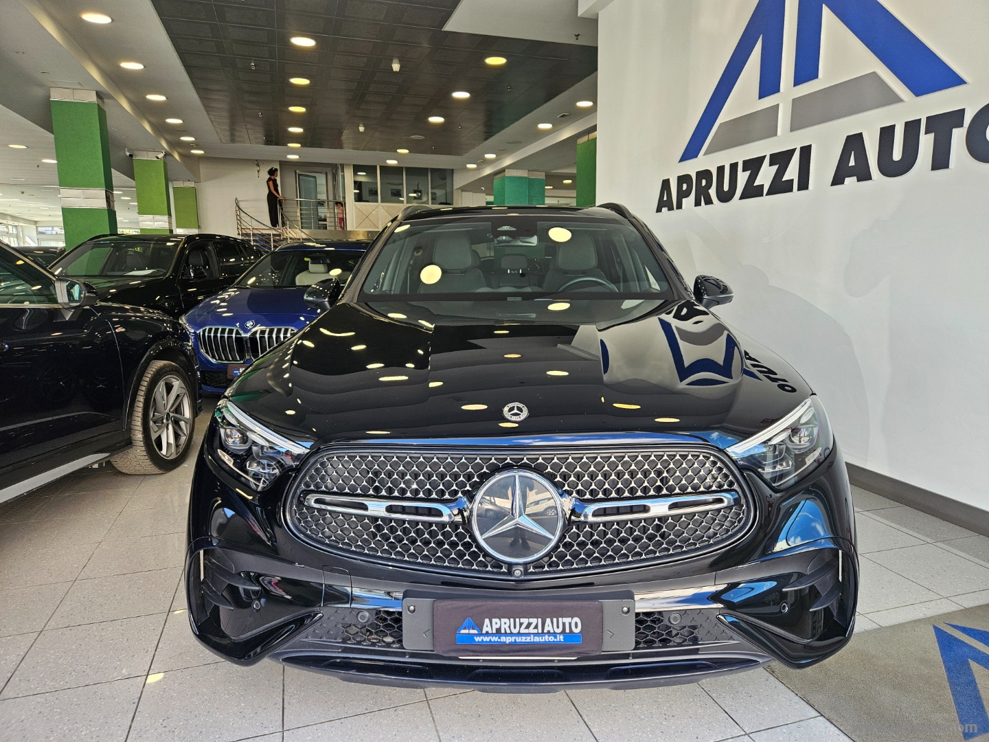 GLC 220 d 4Matic AMG Line Premium - immagine 2