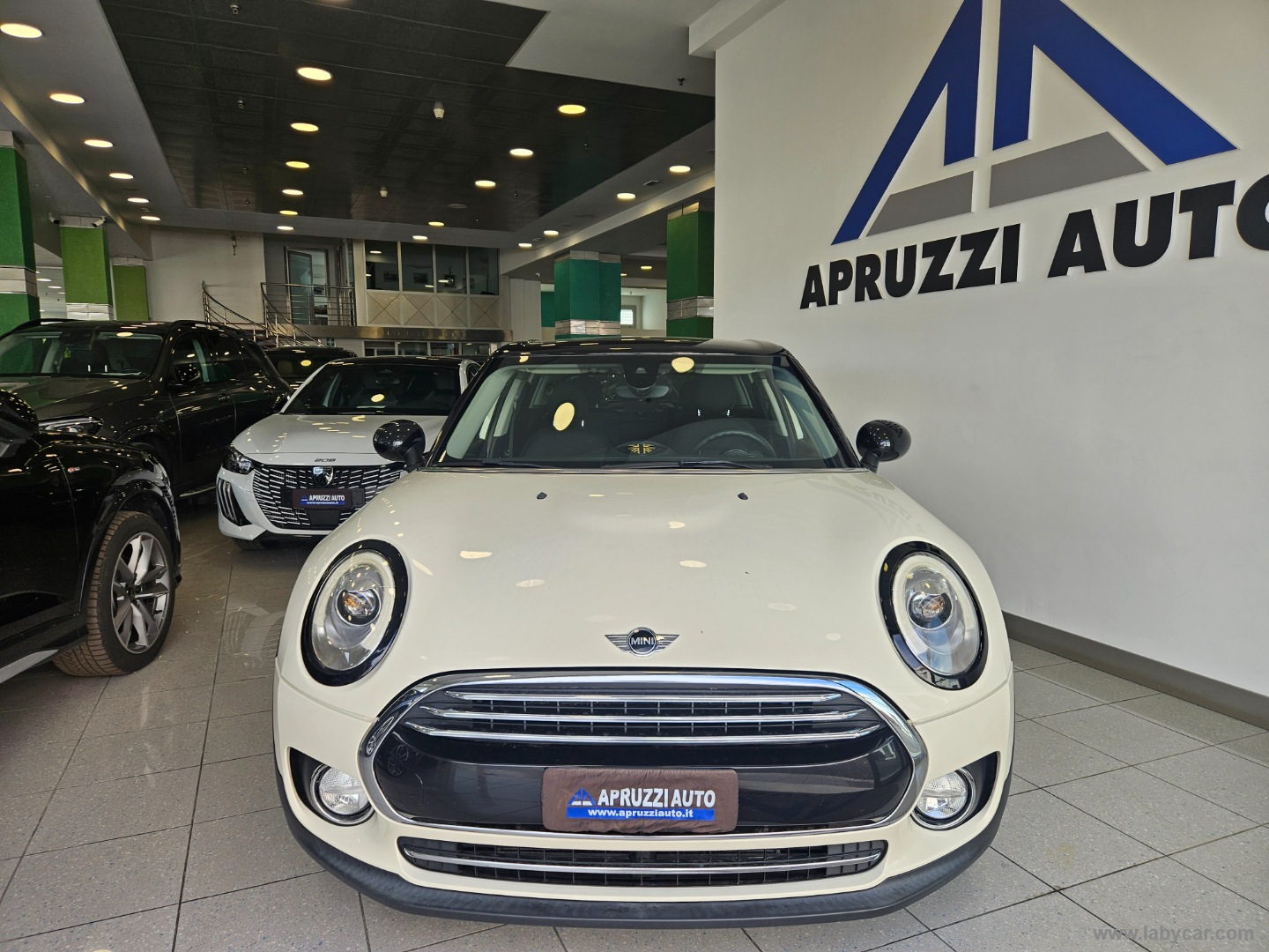 Mini Cooper D Business Clubman Aut. - immagine 2