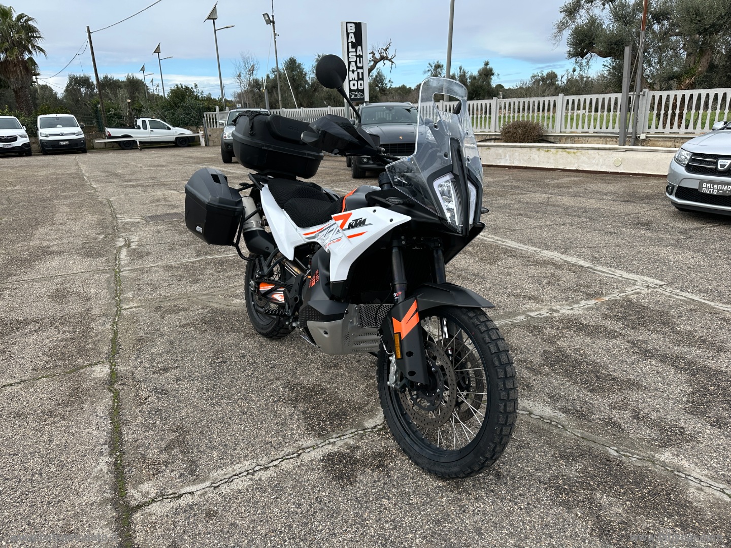 790 Adventure - immagine 2