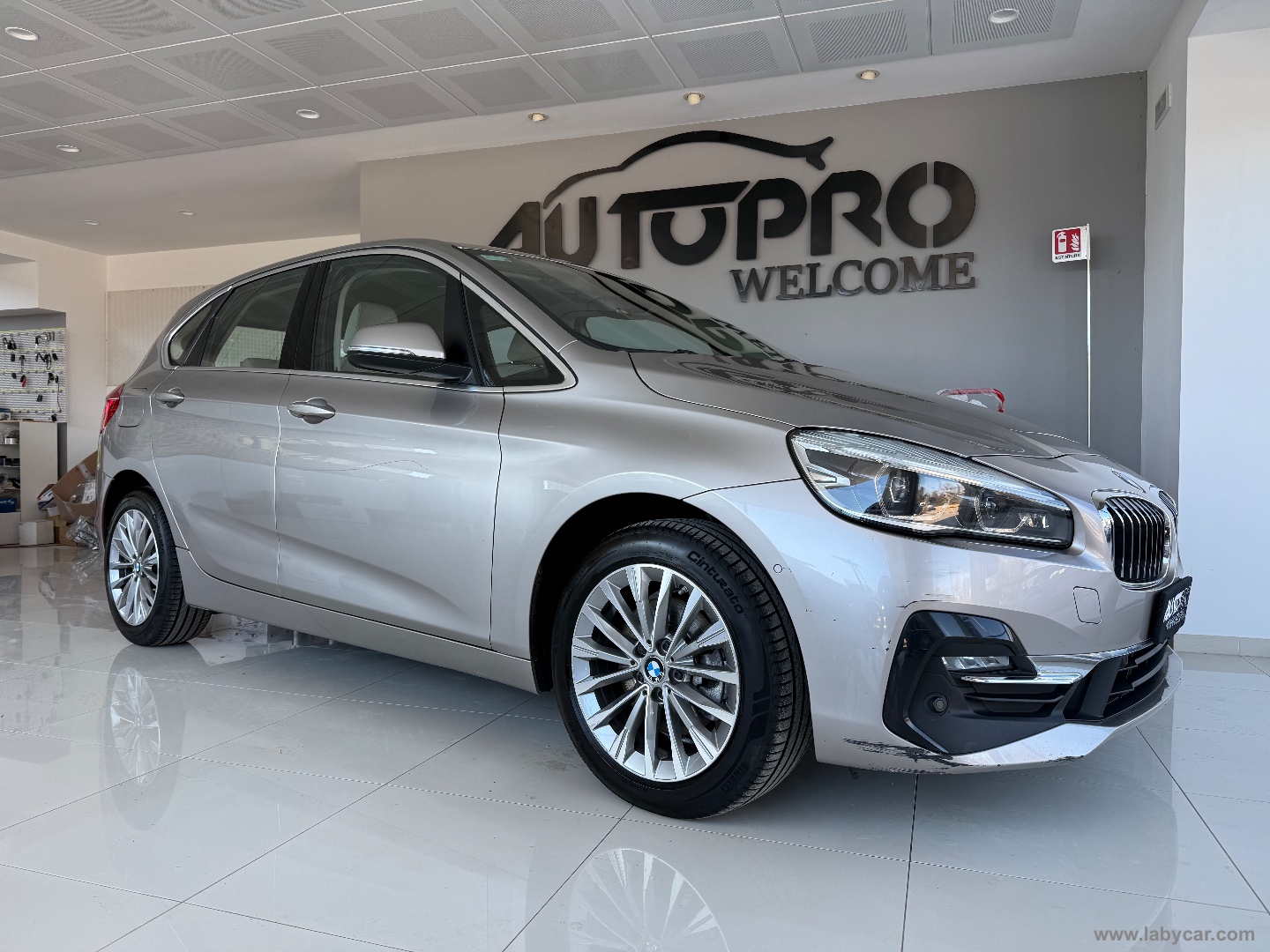 218d Active Tourer Luxury - immagine 2