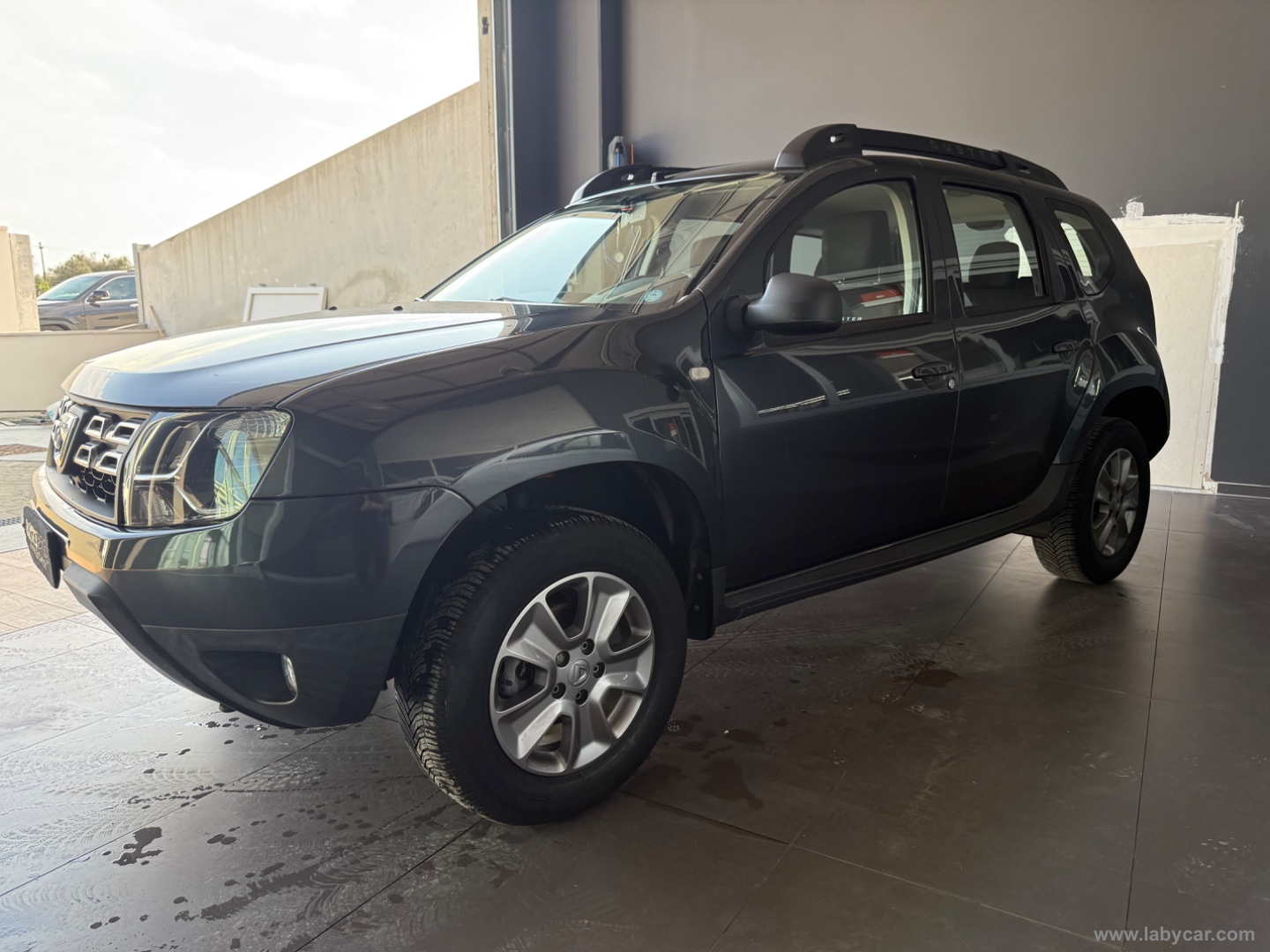 Duster 1.6 110 CV 4x2 GPL Lauréate - immagine 2