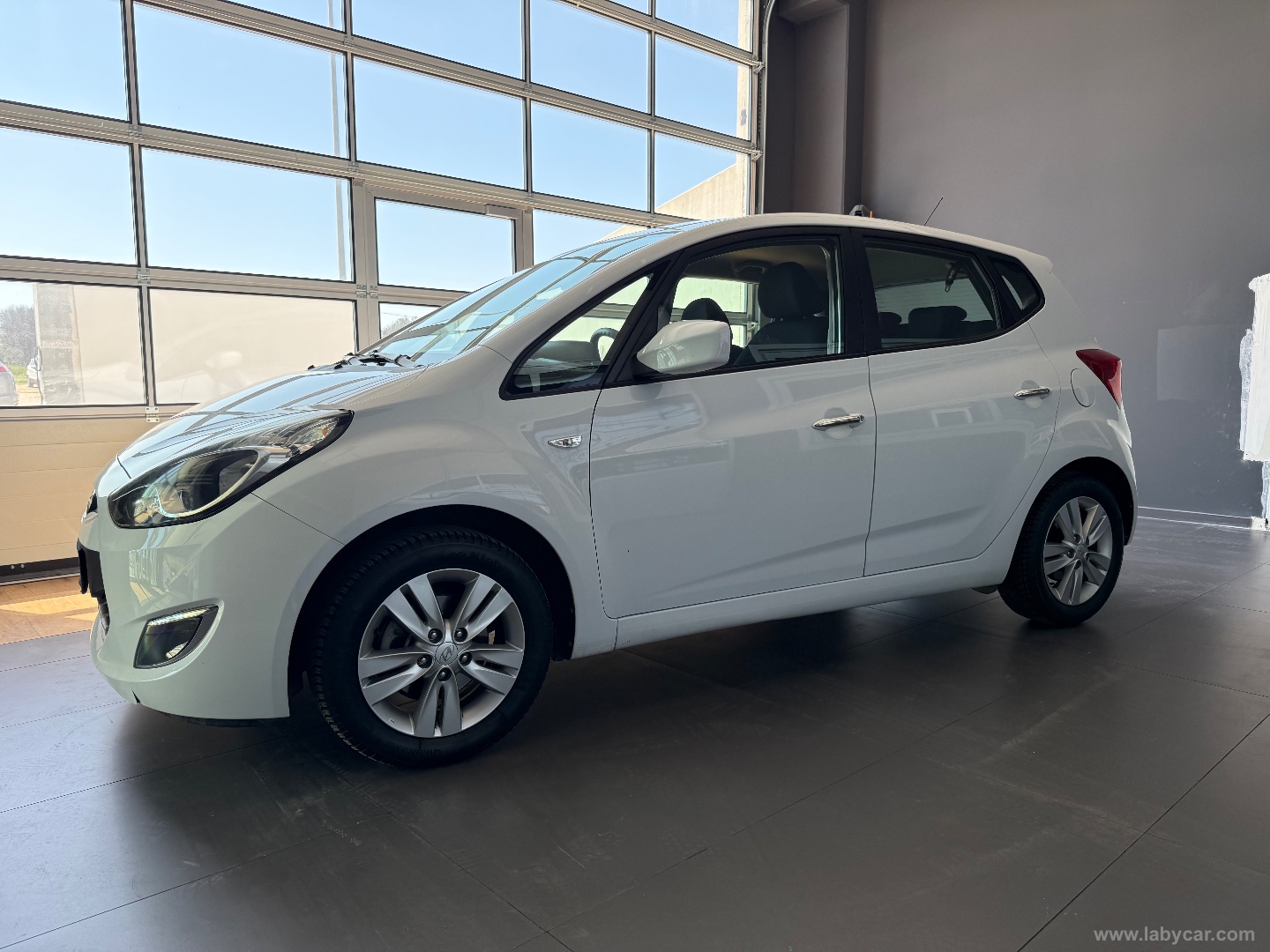 ix20 1.4 90 CV Light - immagine 2