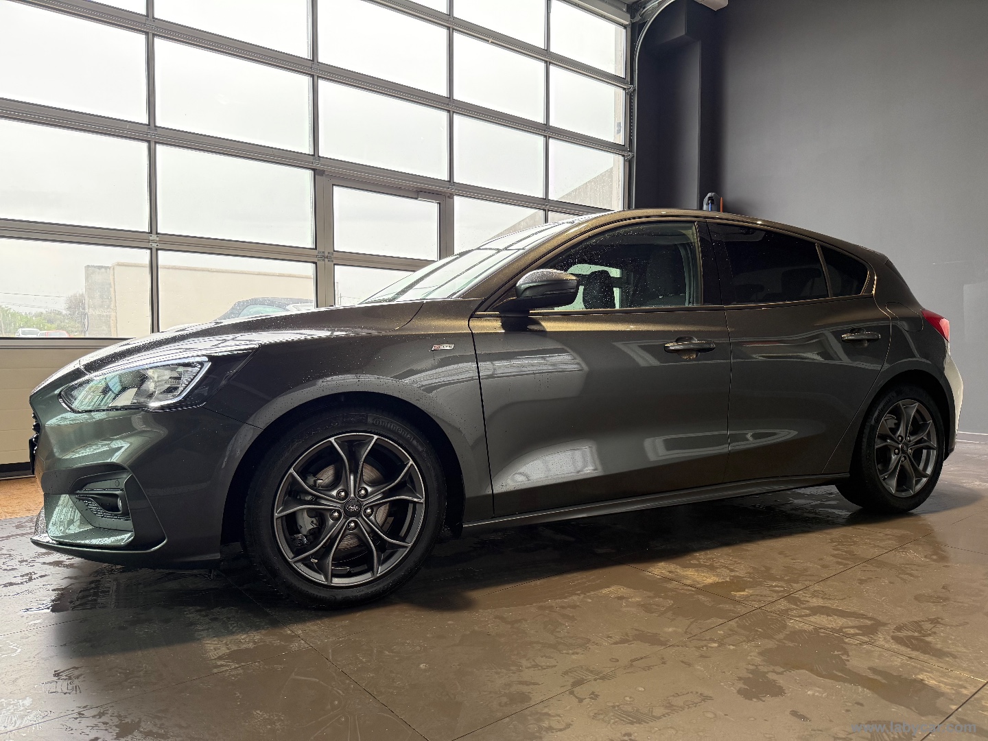 Focus 1.5 EcoBlue 120CV 5p. ST Line - immagine 2